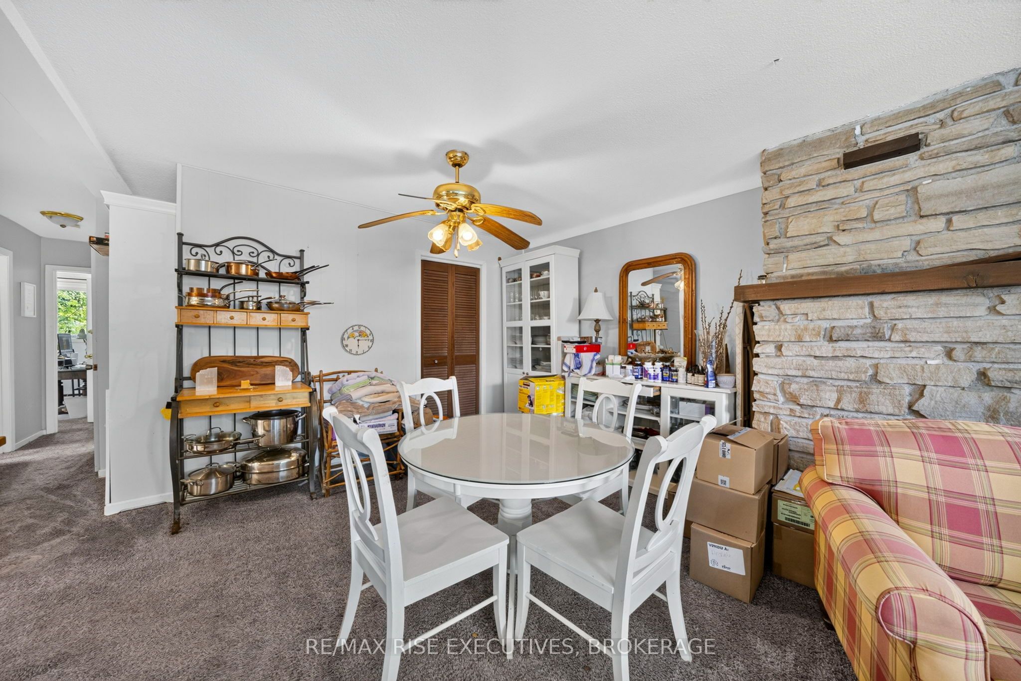 33 Montgomery Boulevard Property Photo 37
