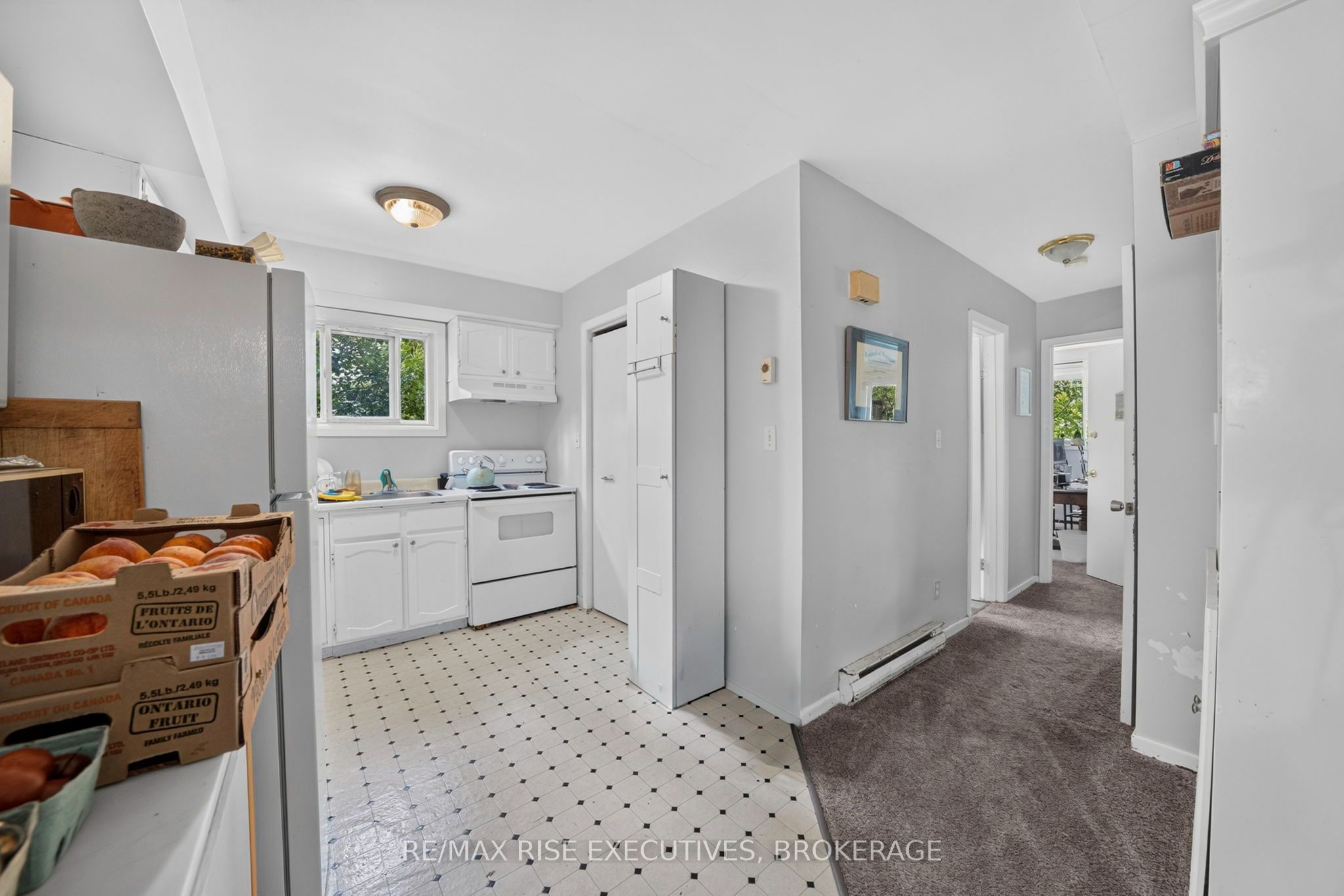 33 Montgomery Boulevard Property Photo 42