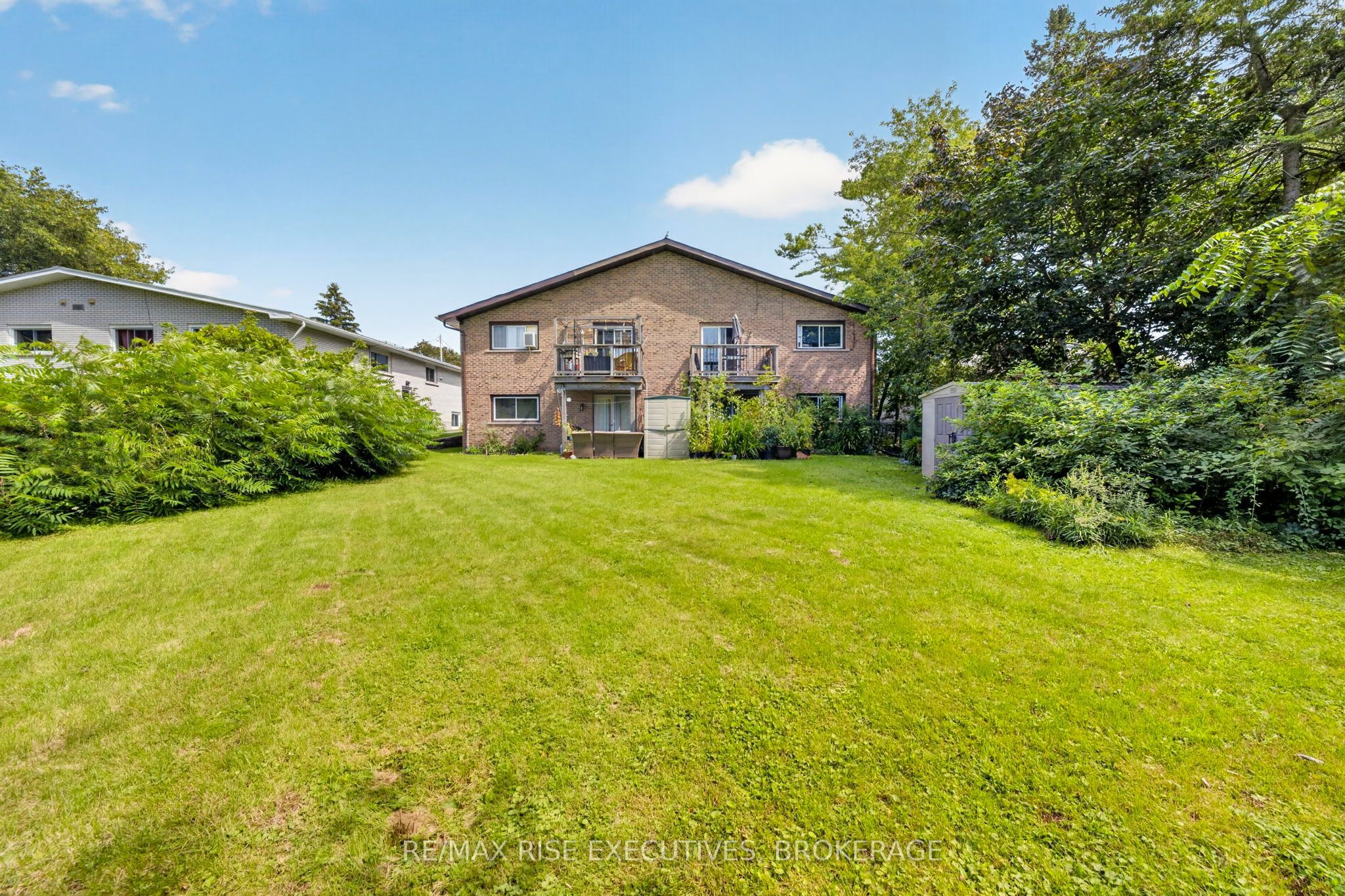 33 Montgomery Boulevard Property Photo 47