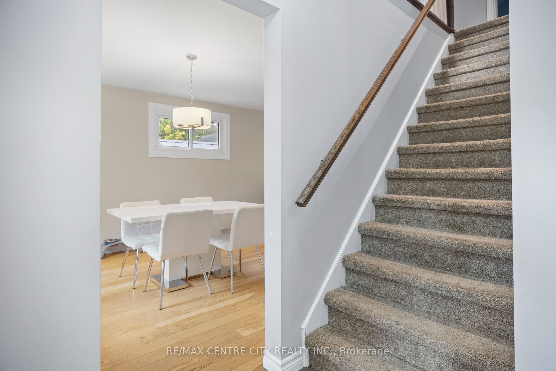 54 Miles Street Property Photo 5