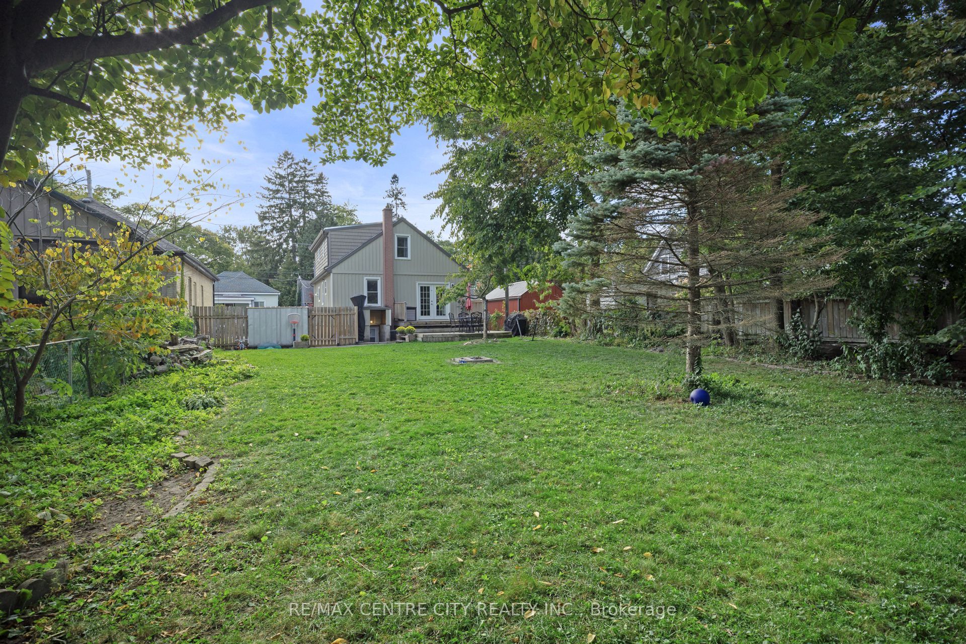 54 Miles Street Property Photo 22