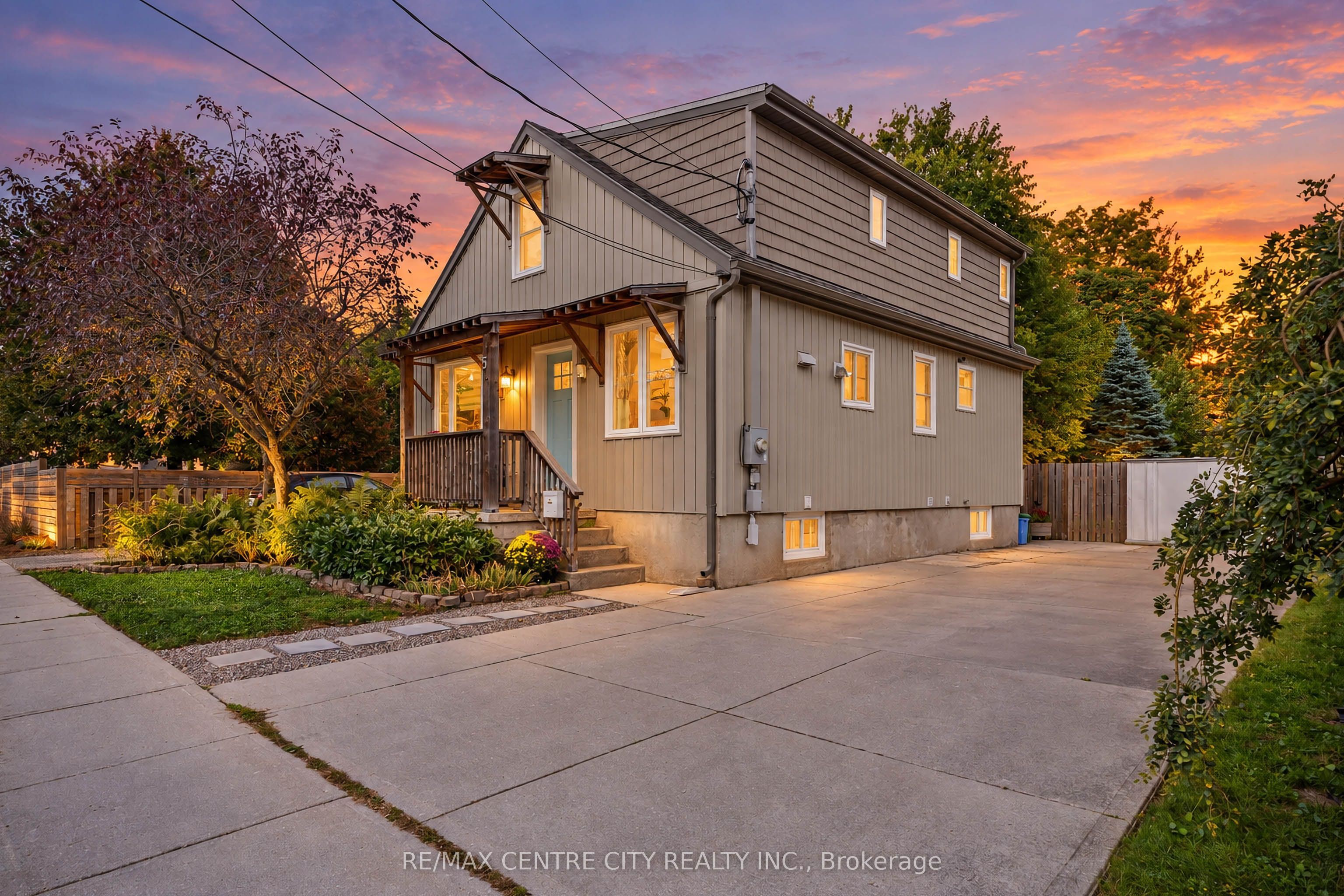 54 Miles Street Property Photo 26
