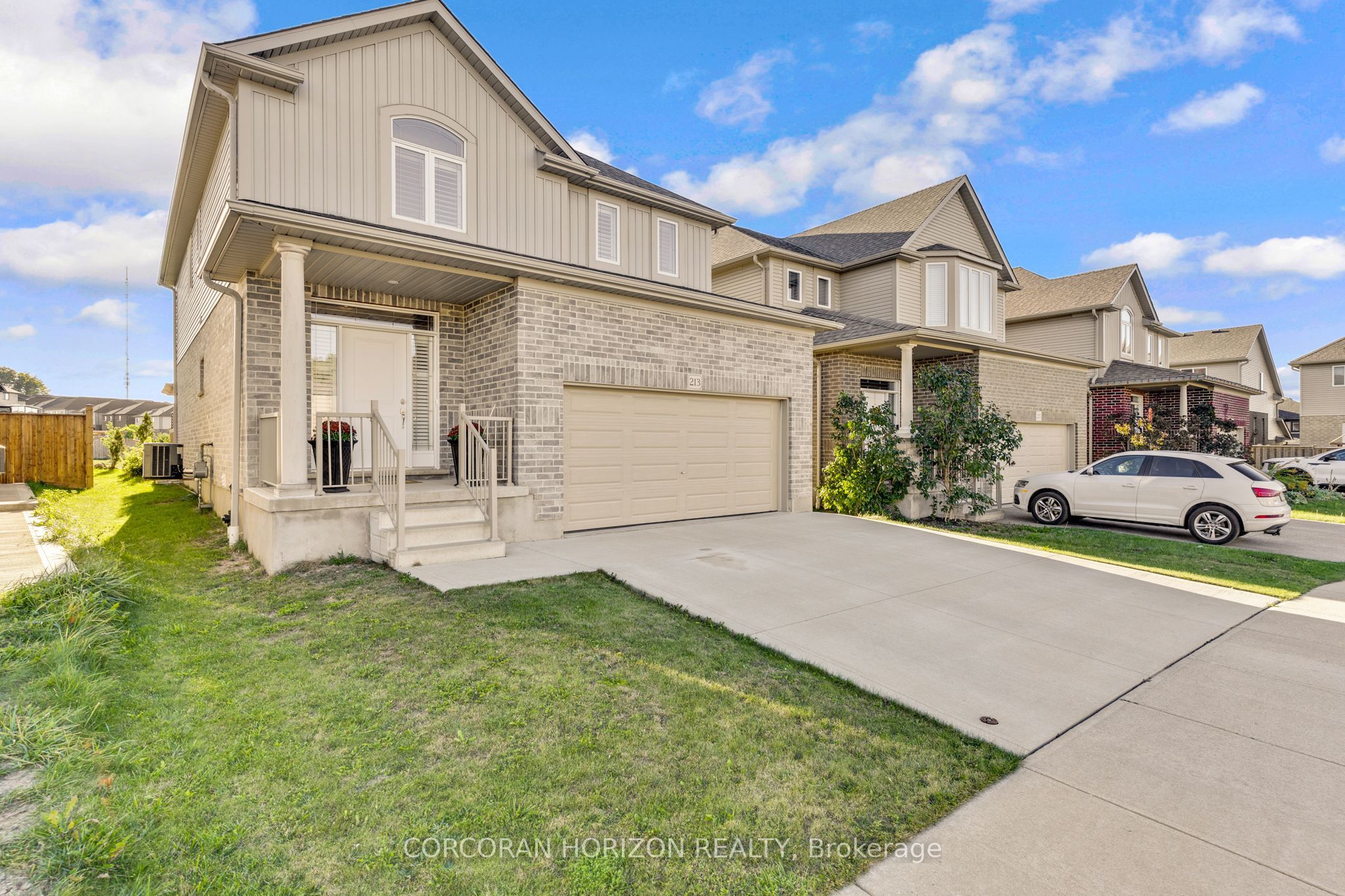 213 Ladyslipper Drive Property Photo 2