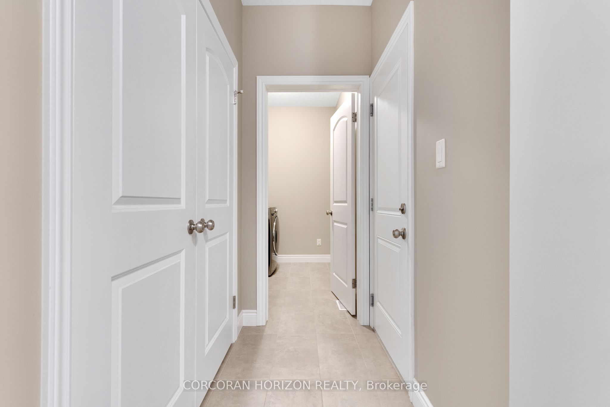 213 Ladyslipper Drive Property Photo 8