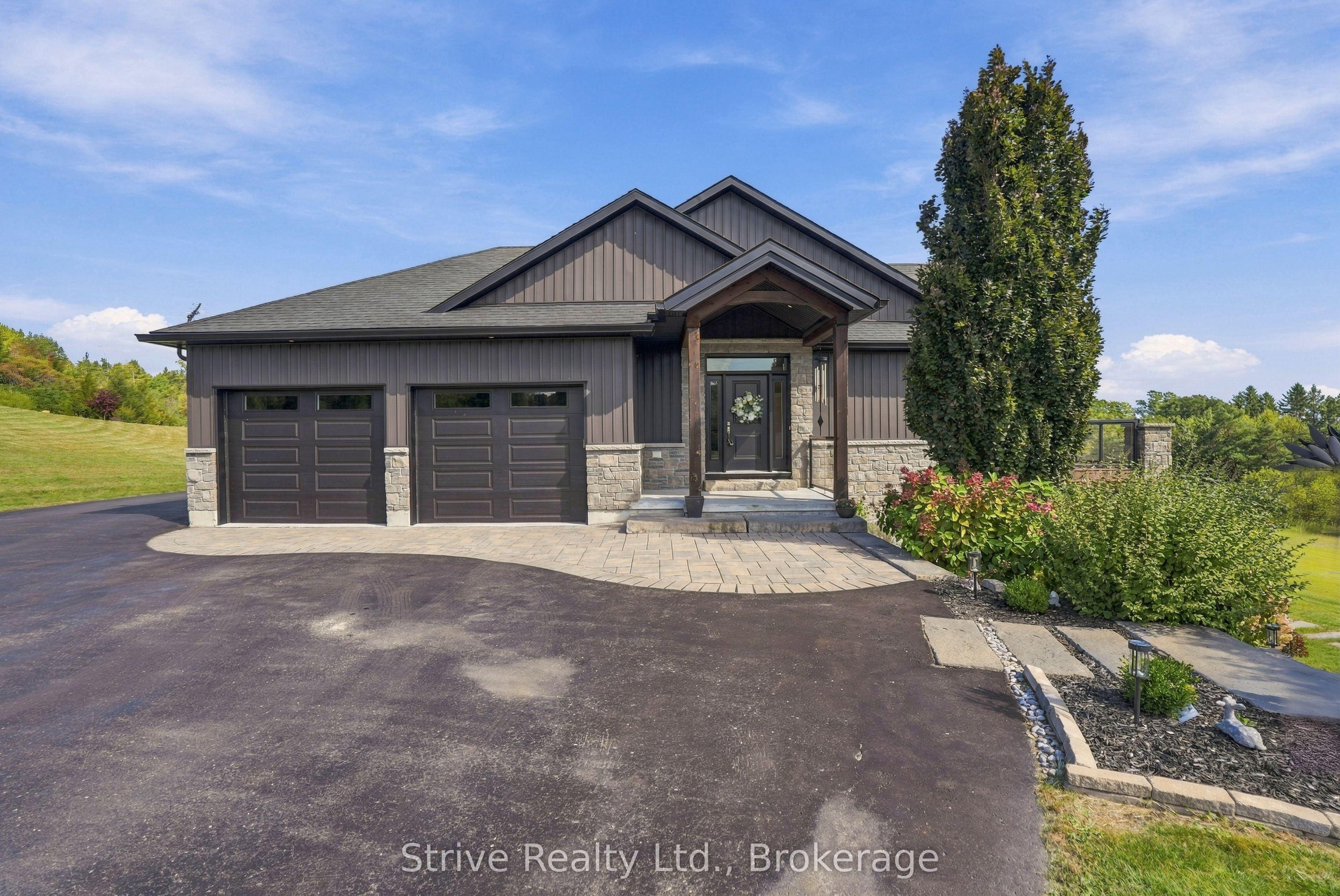 667 Huff Road Property Photo 3