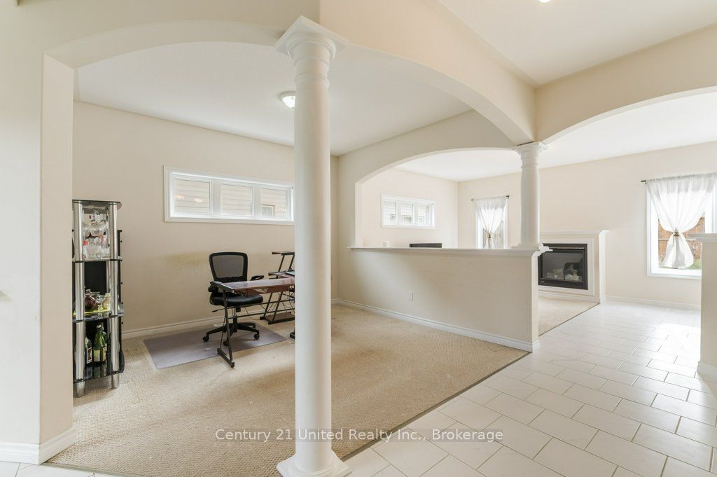 57 Voyageur Street Property Photo 5