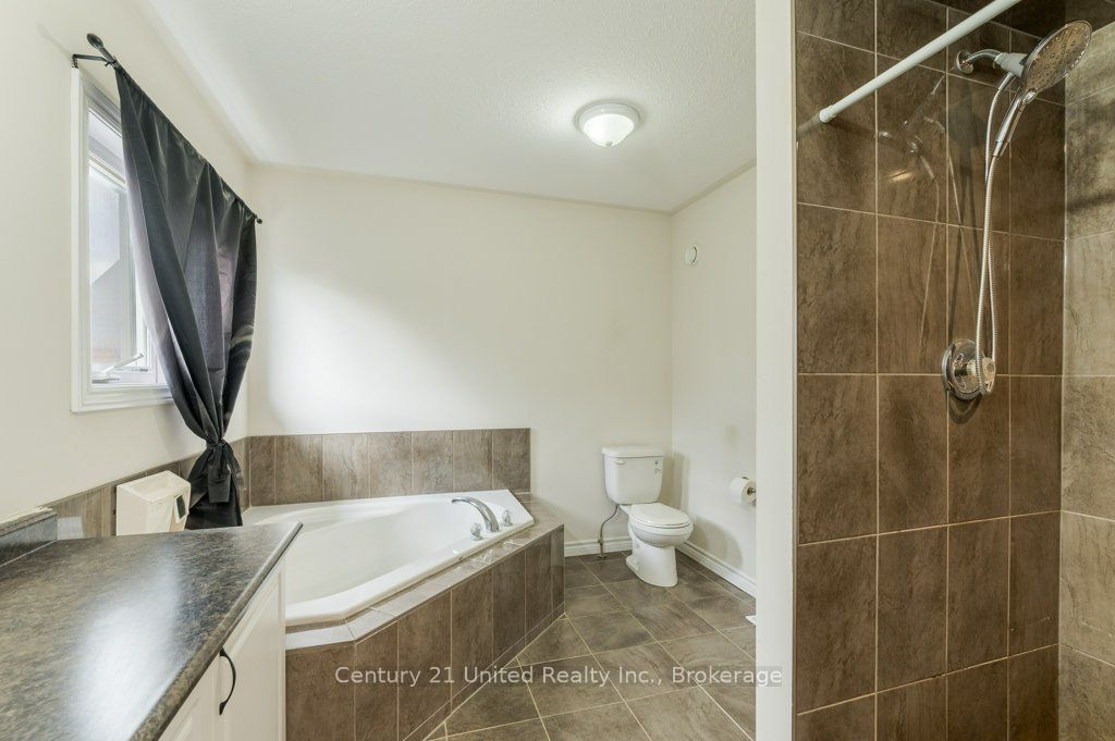 57 Voyageur Street Property Photo 12