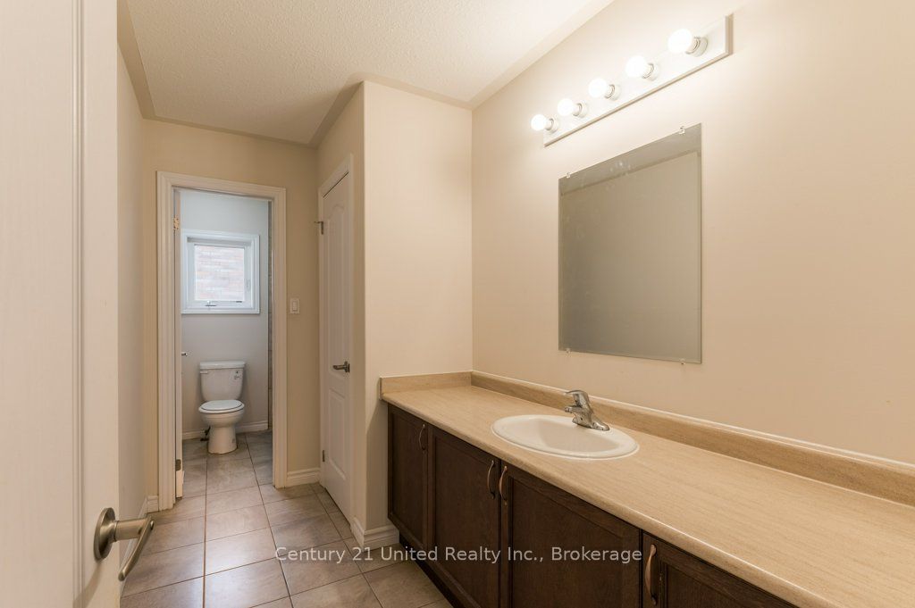 57 Voyageur Street Property Photo 14