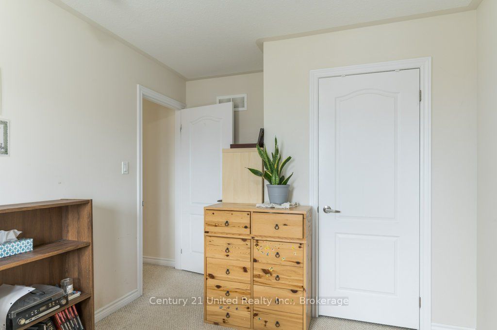 57 Voyageur Street Property Photo 17