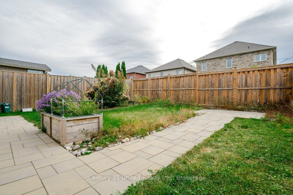 57 Voyageur Street Property Photo 24