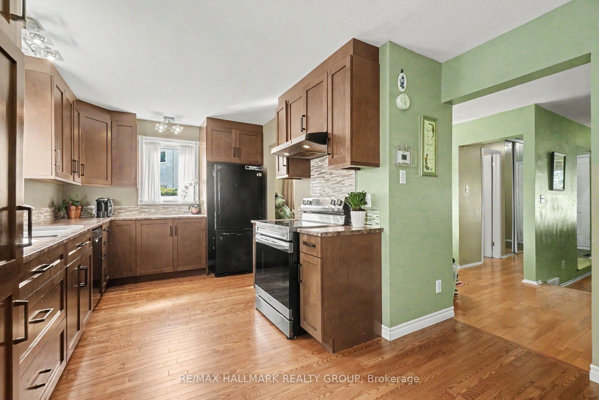 96 Pheasant Run Drive Property Photo 11