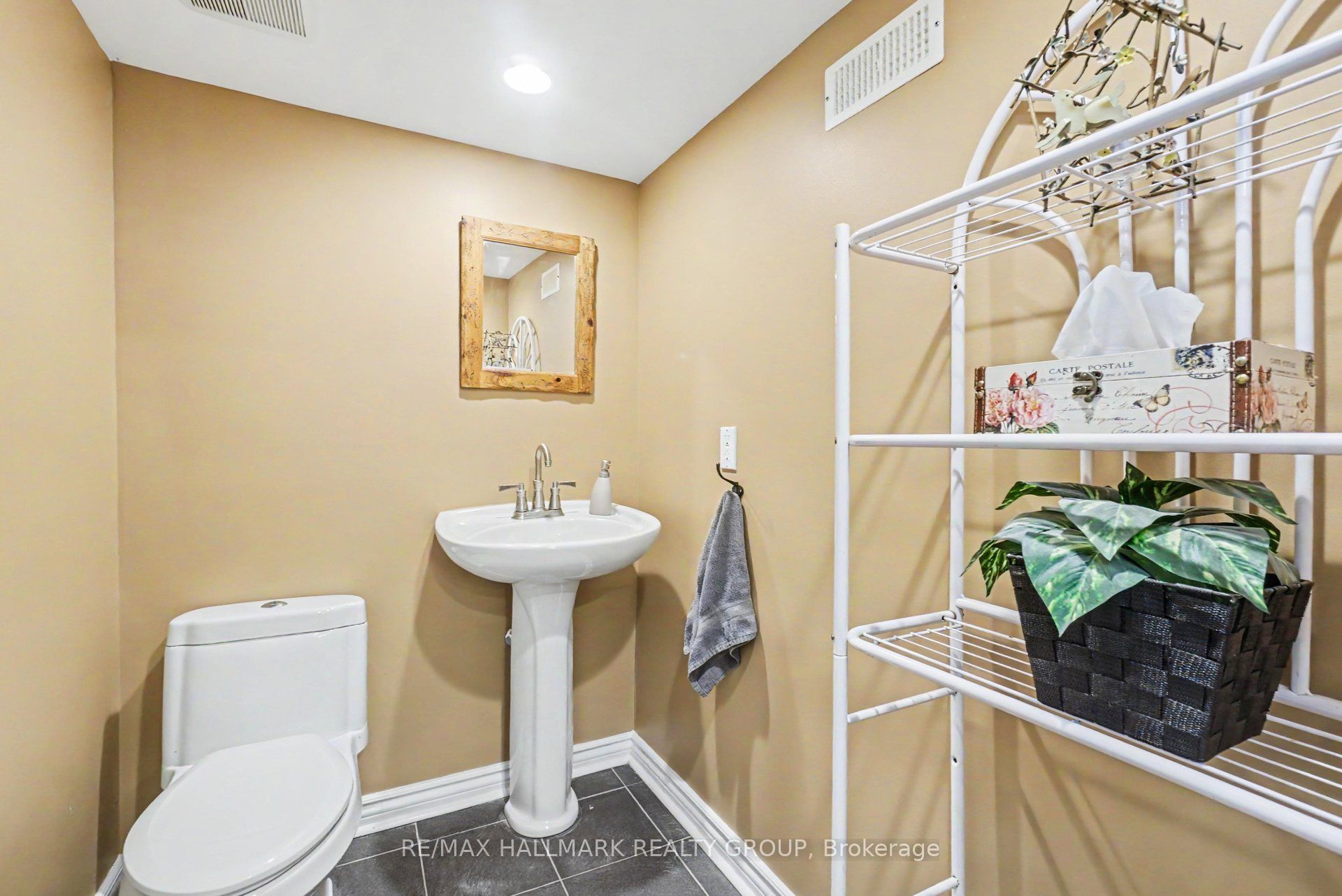 96 Pheasant Run Drive Property Photo 26