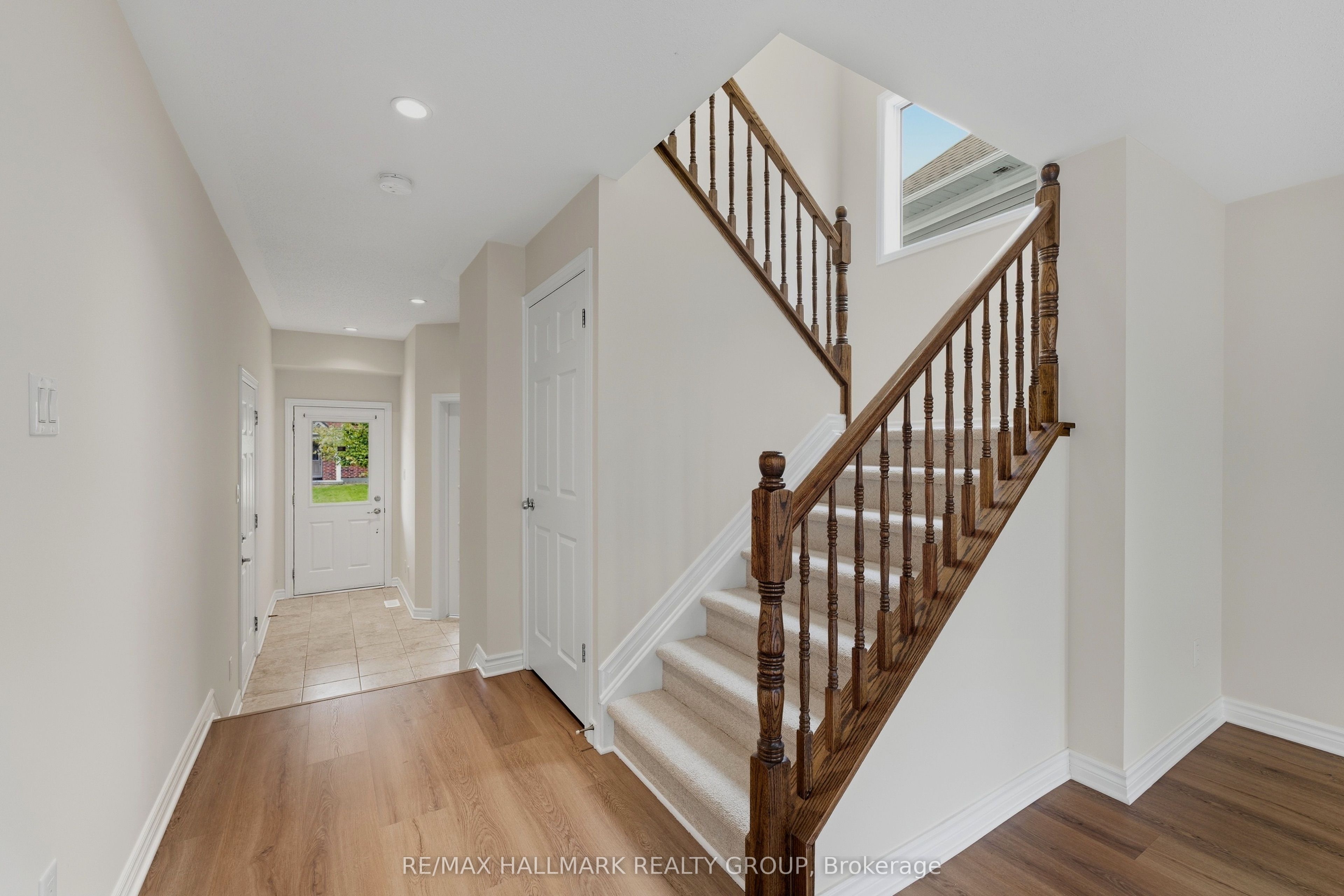 112 Akita Walk Property Photo 14