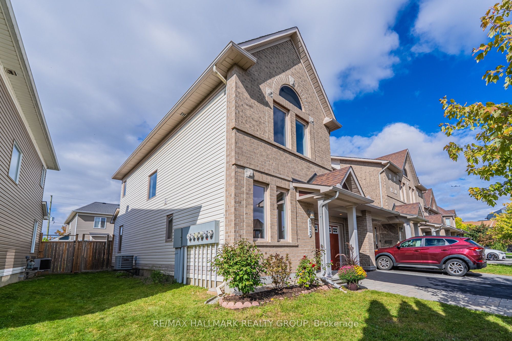 112 Akita Walk Property Photo 24