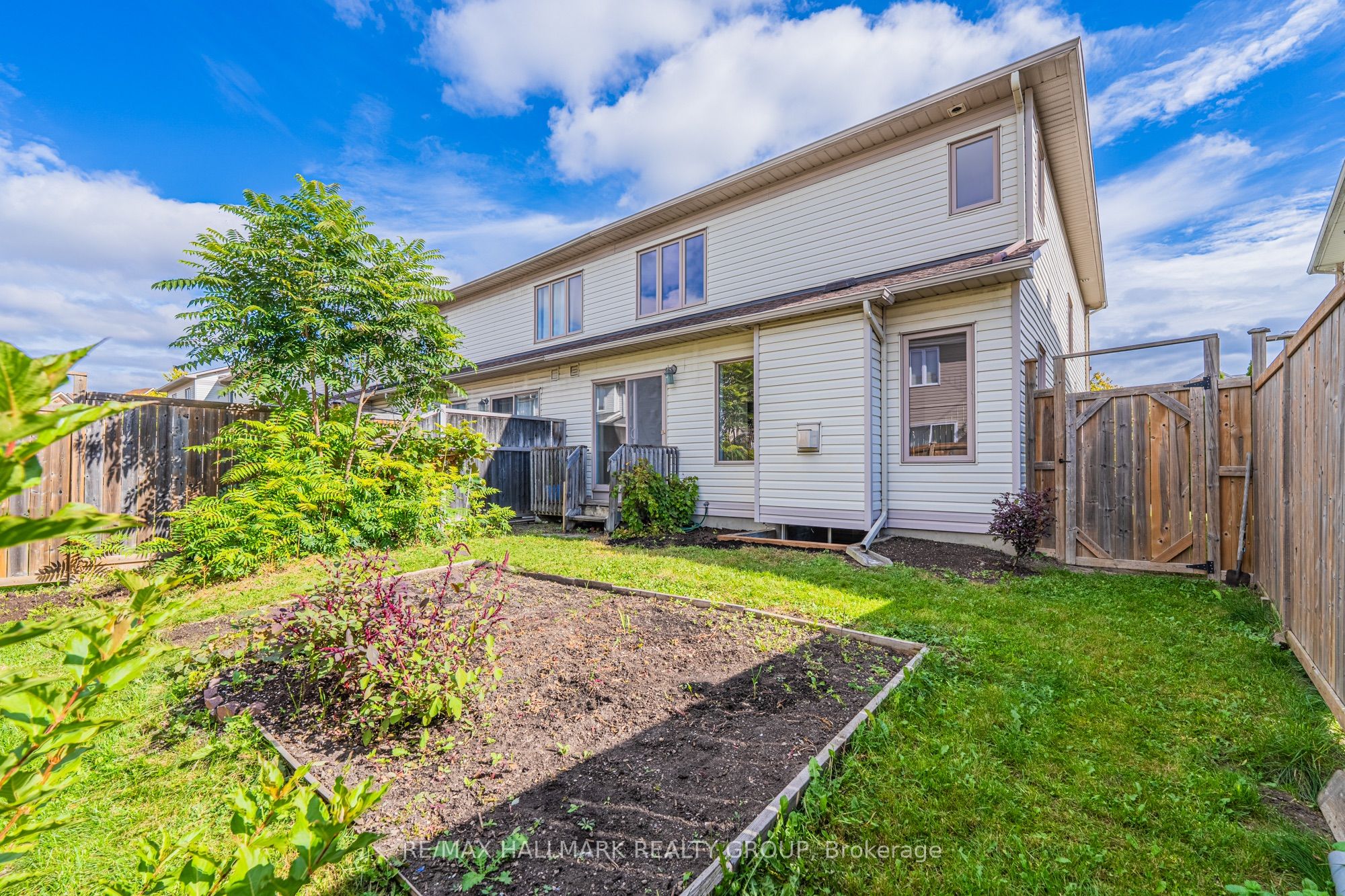 112 Akita Walk Property Photo 26