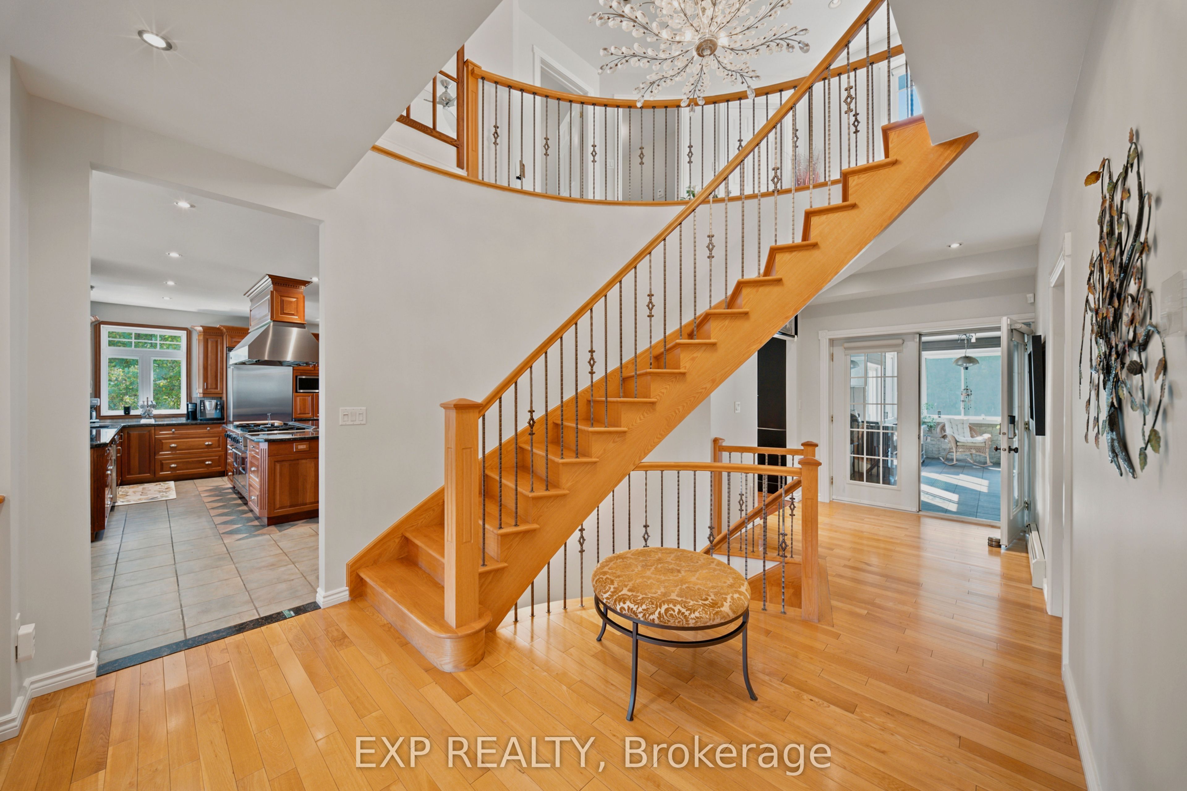 3402 Champlain Street Property Photo 6