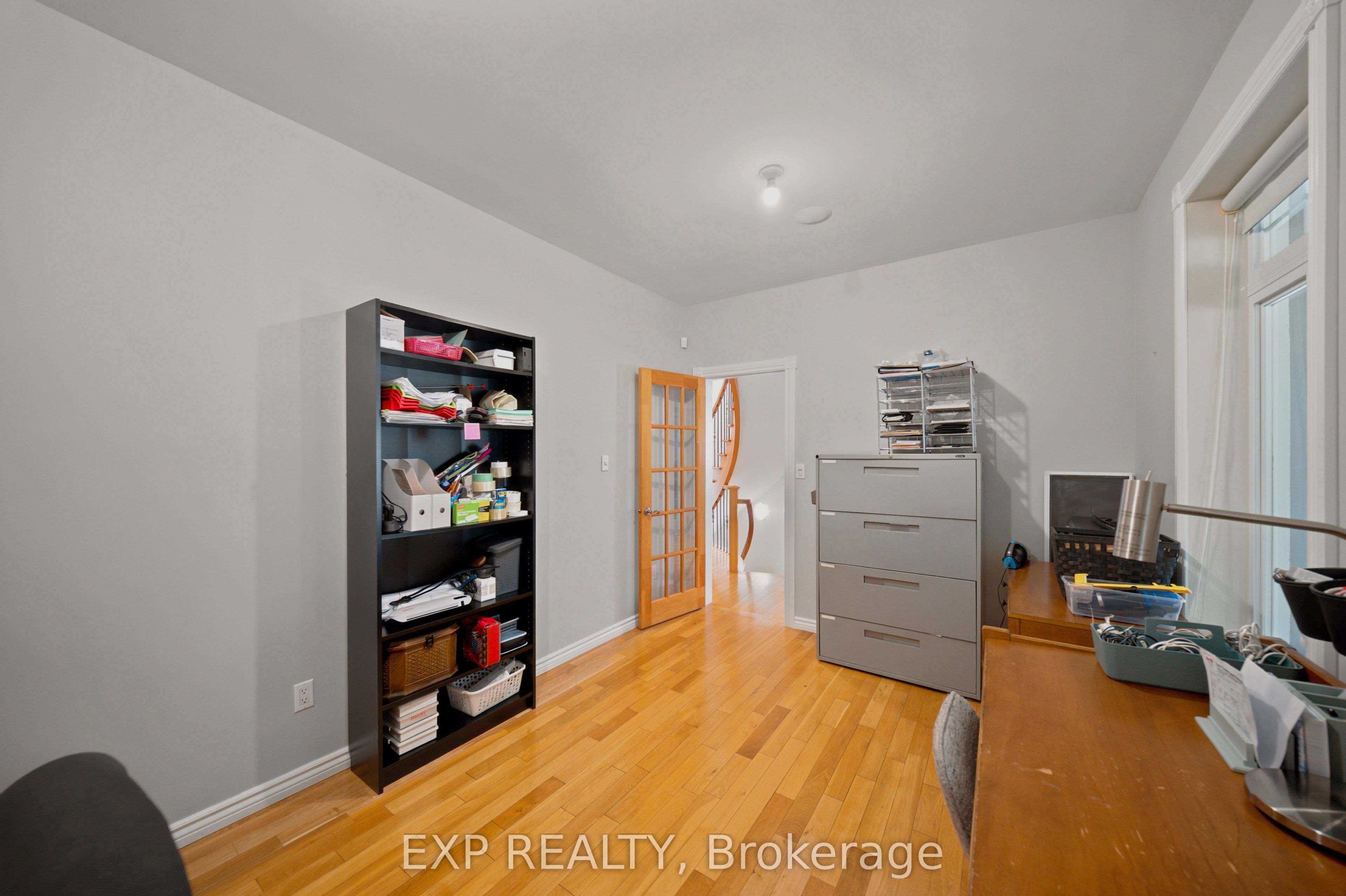 3402 Champlain Street Property Photo 17
