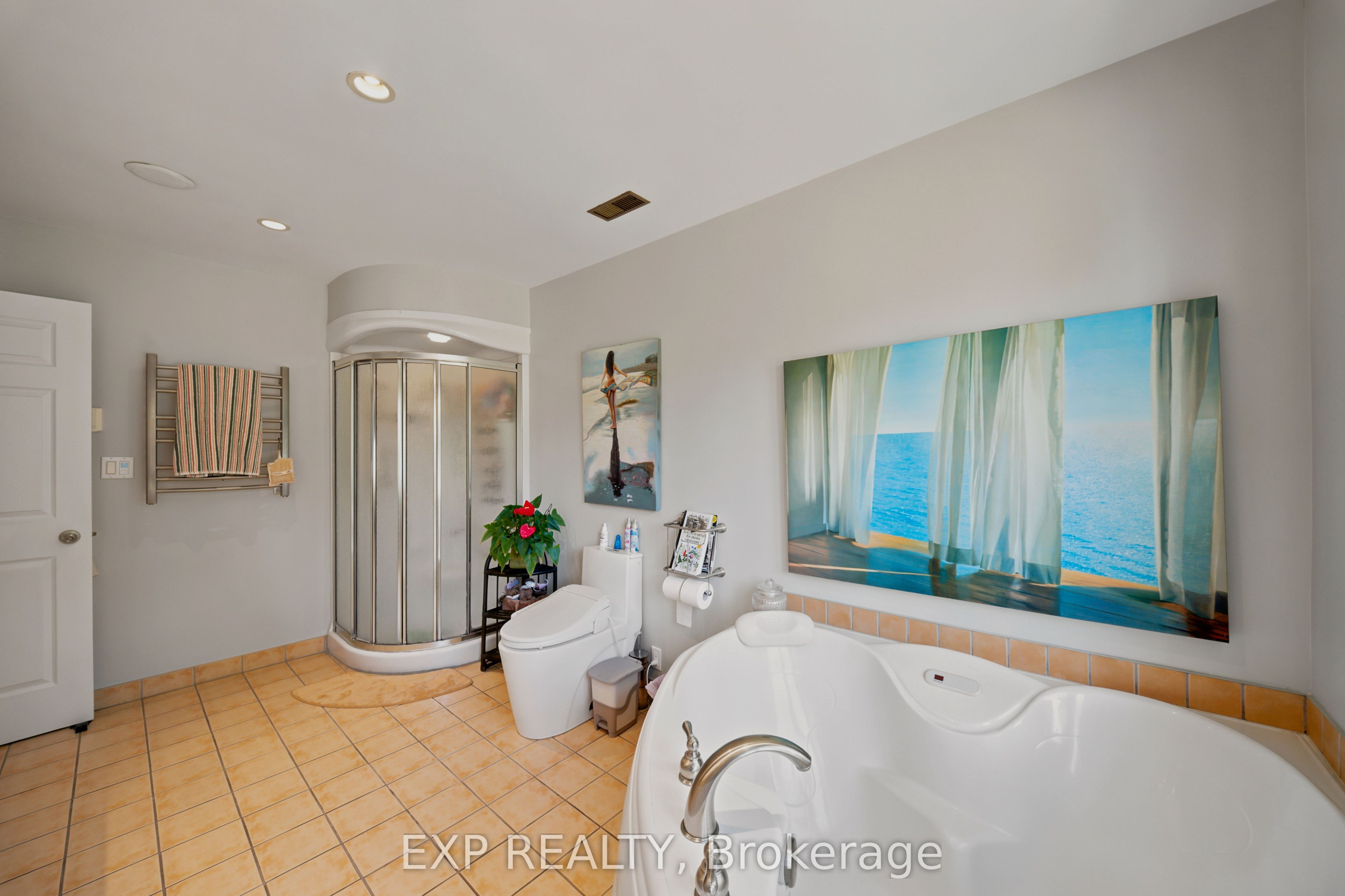 3402 Champlain Street Property Photo 31