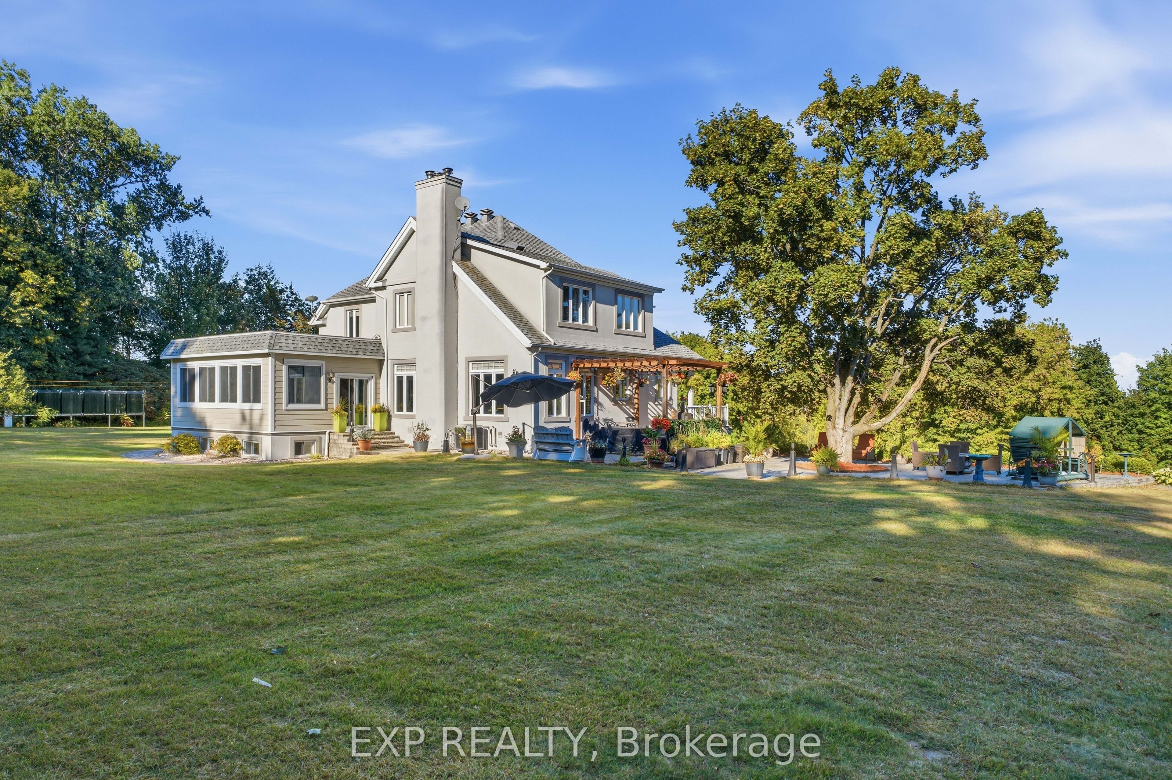 3402 Champlain Street Property Photo 41