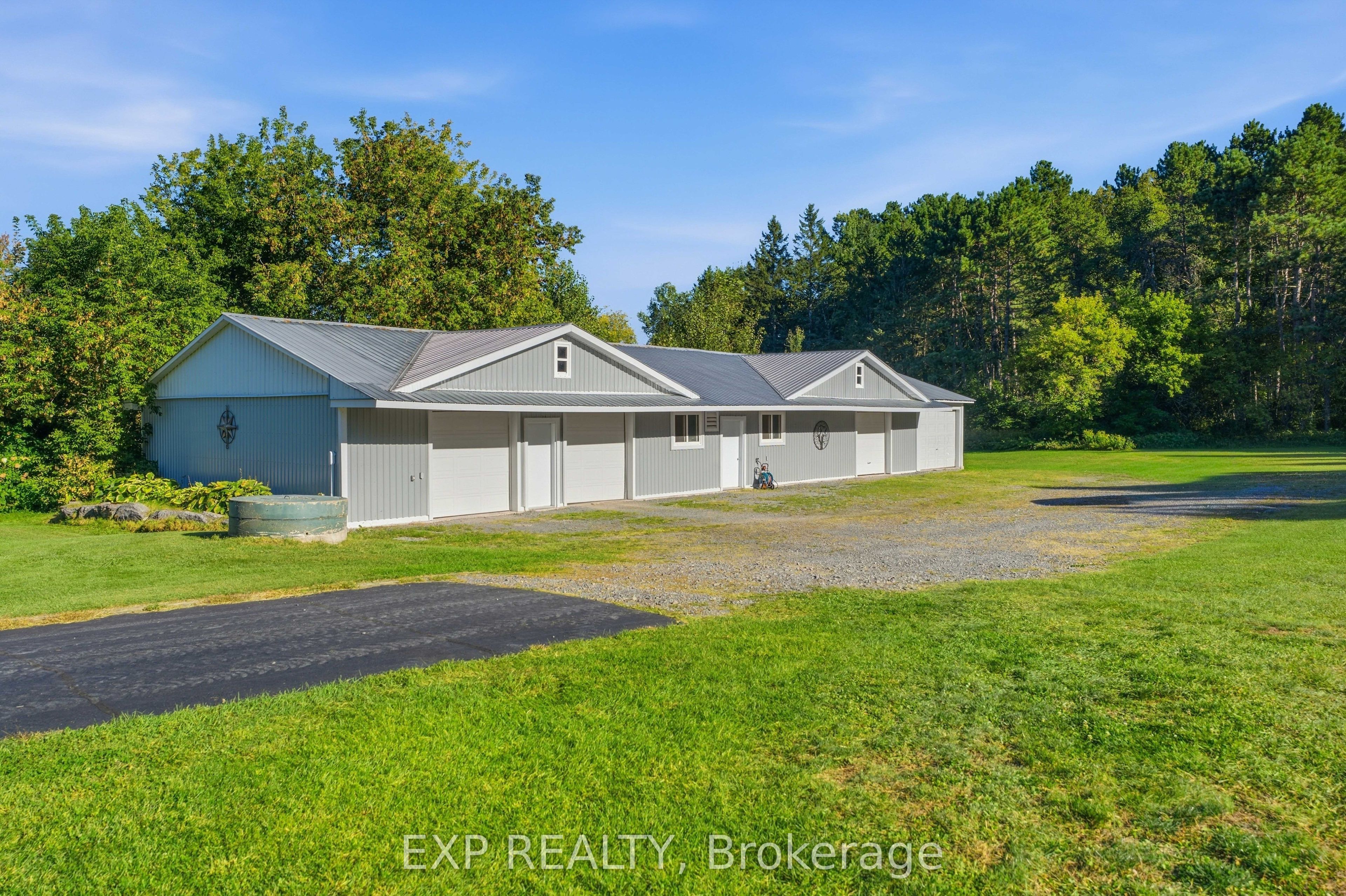 3402 Champlain Street Property Photo 45
