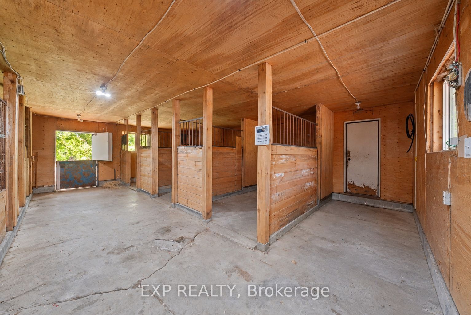 3402 Champlain Street Property Photo 46