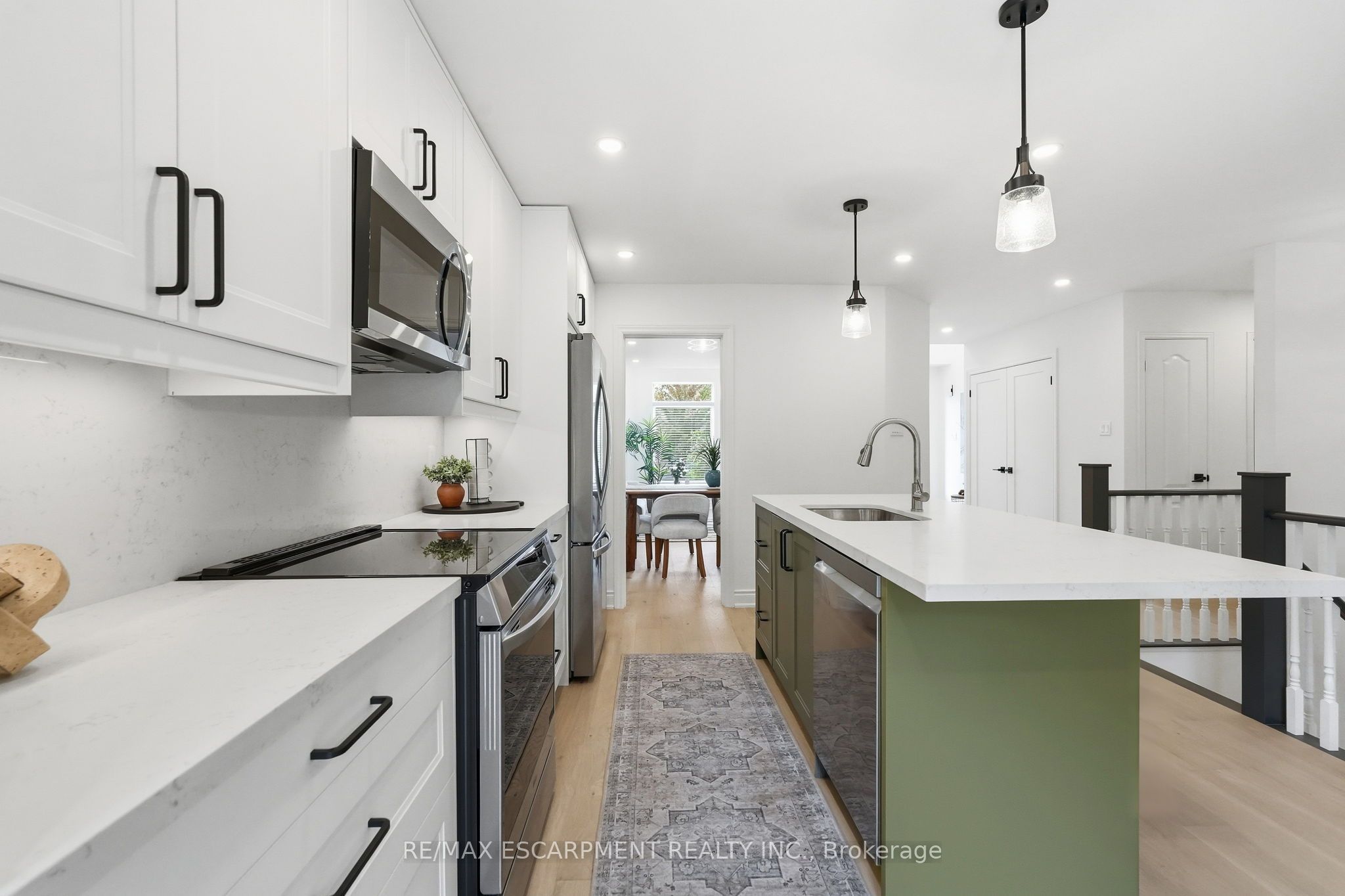 84 Riley Street Property Photo 12