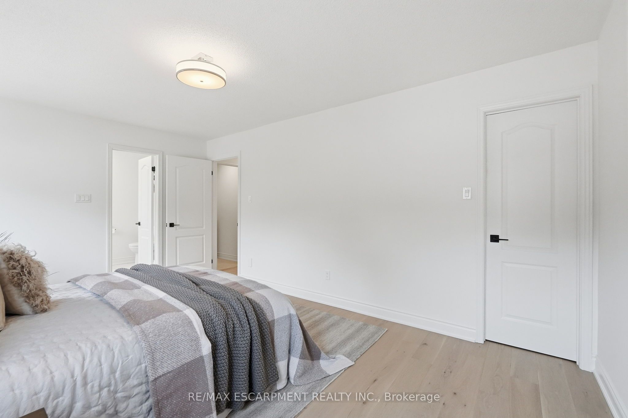84 Riley Street Property Photo 18
