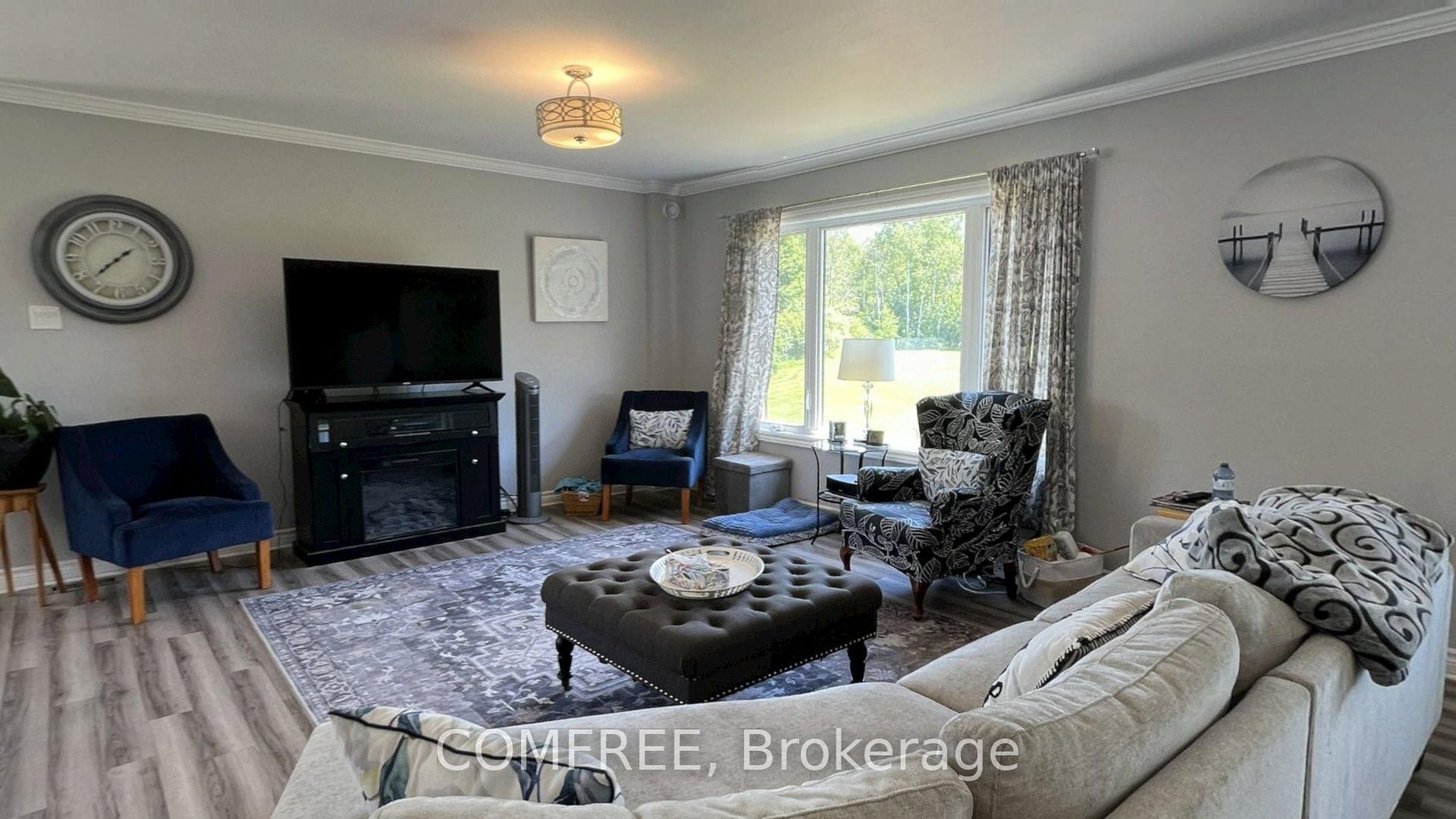 318 Norris Road Property Photo 5