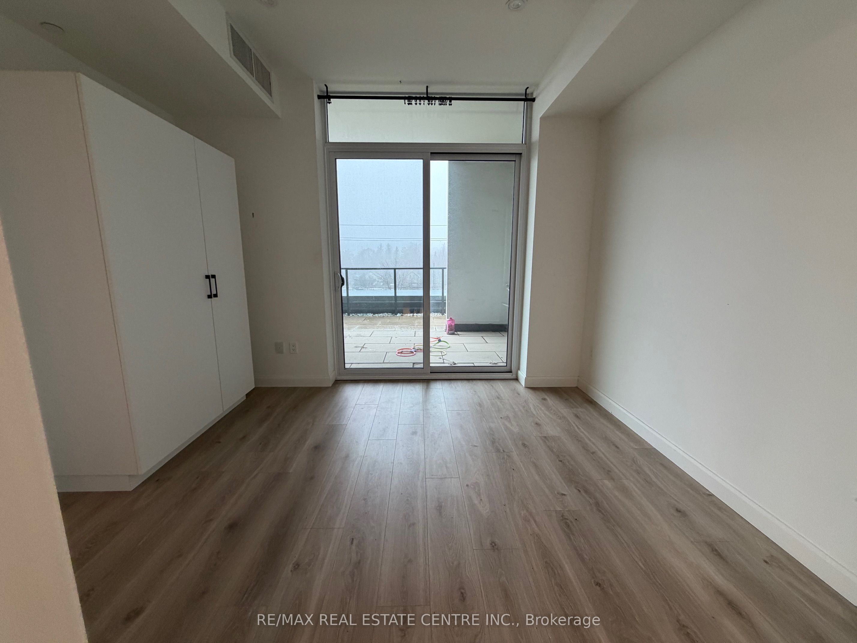 741 King Street W 301 Property Photo 12