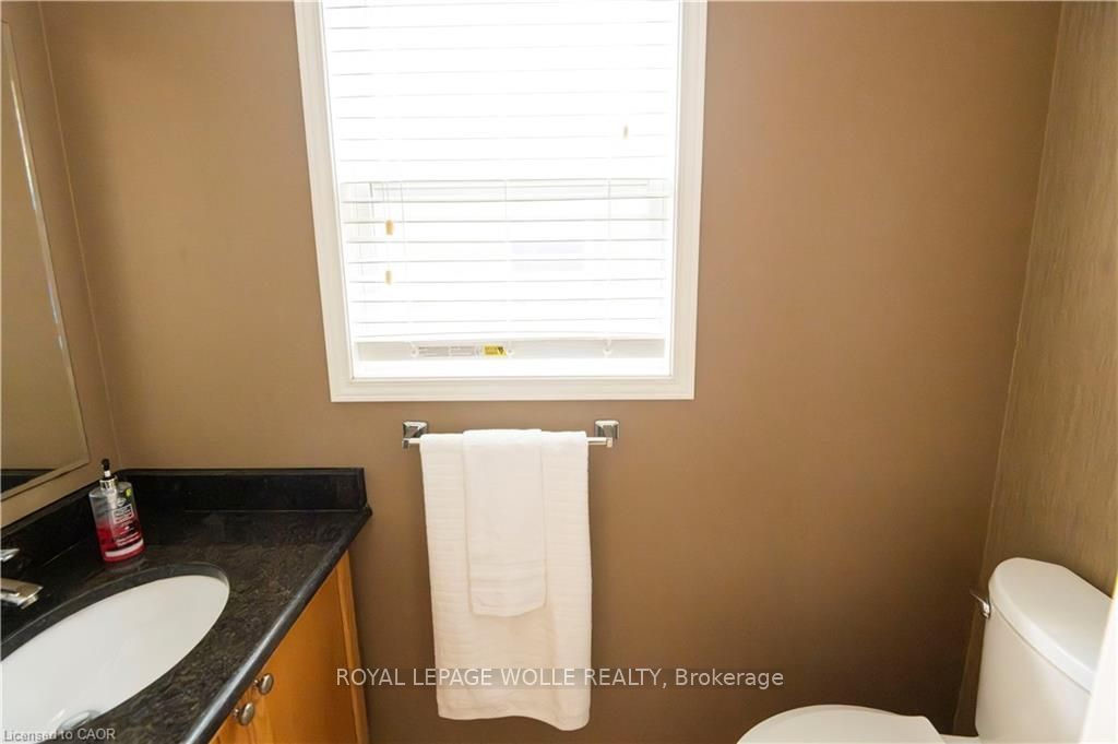 400 Wilson Avenue 7 Property Photo 3