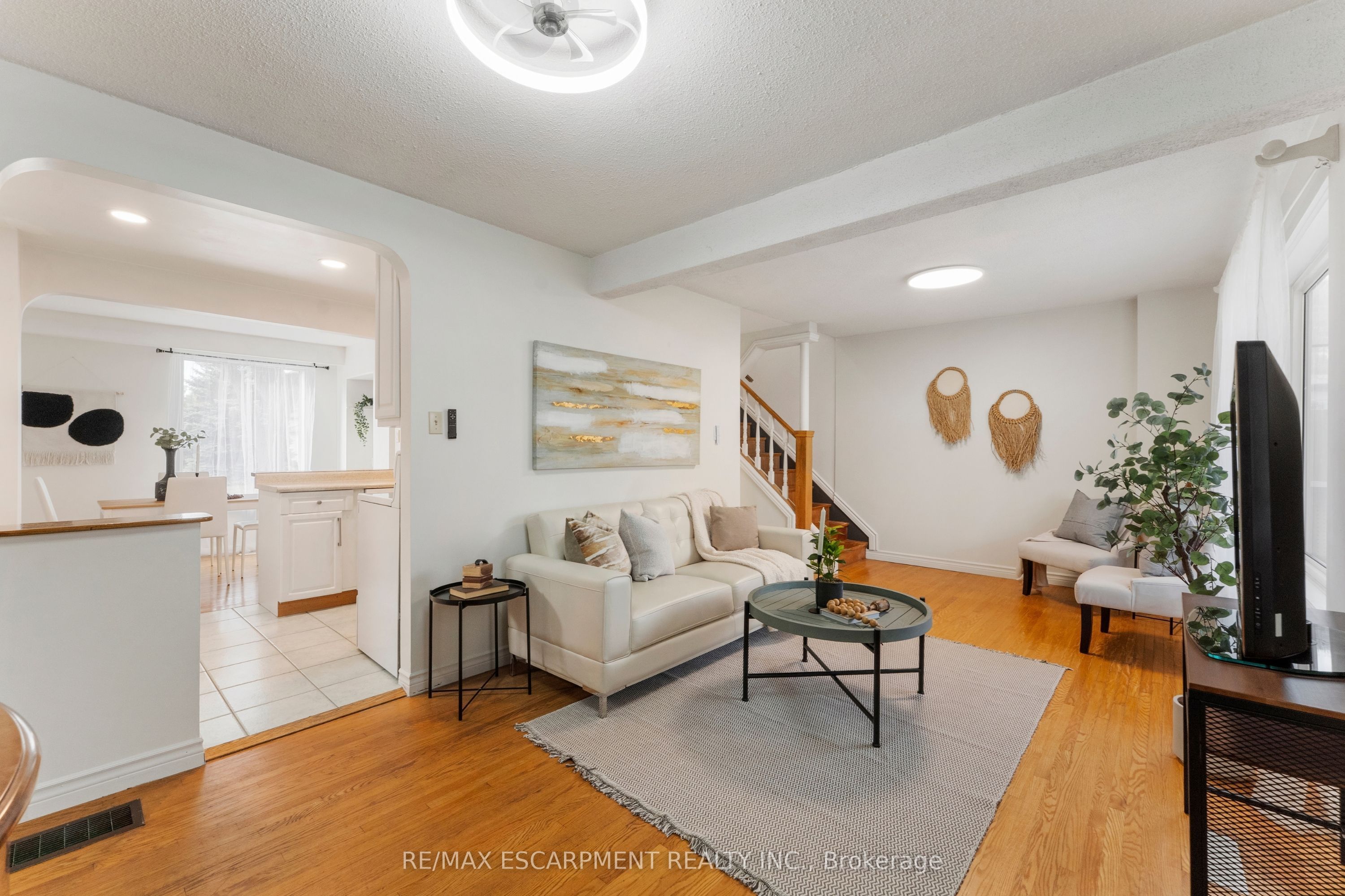 204 Birchcliffe Crescent Property Photo 20