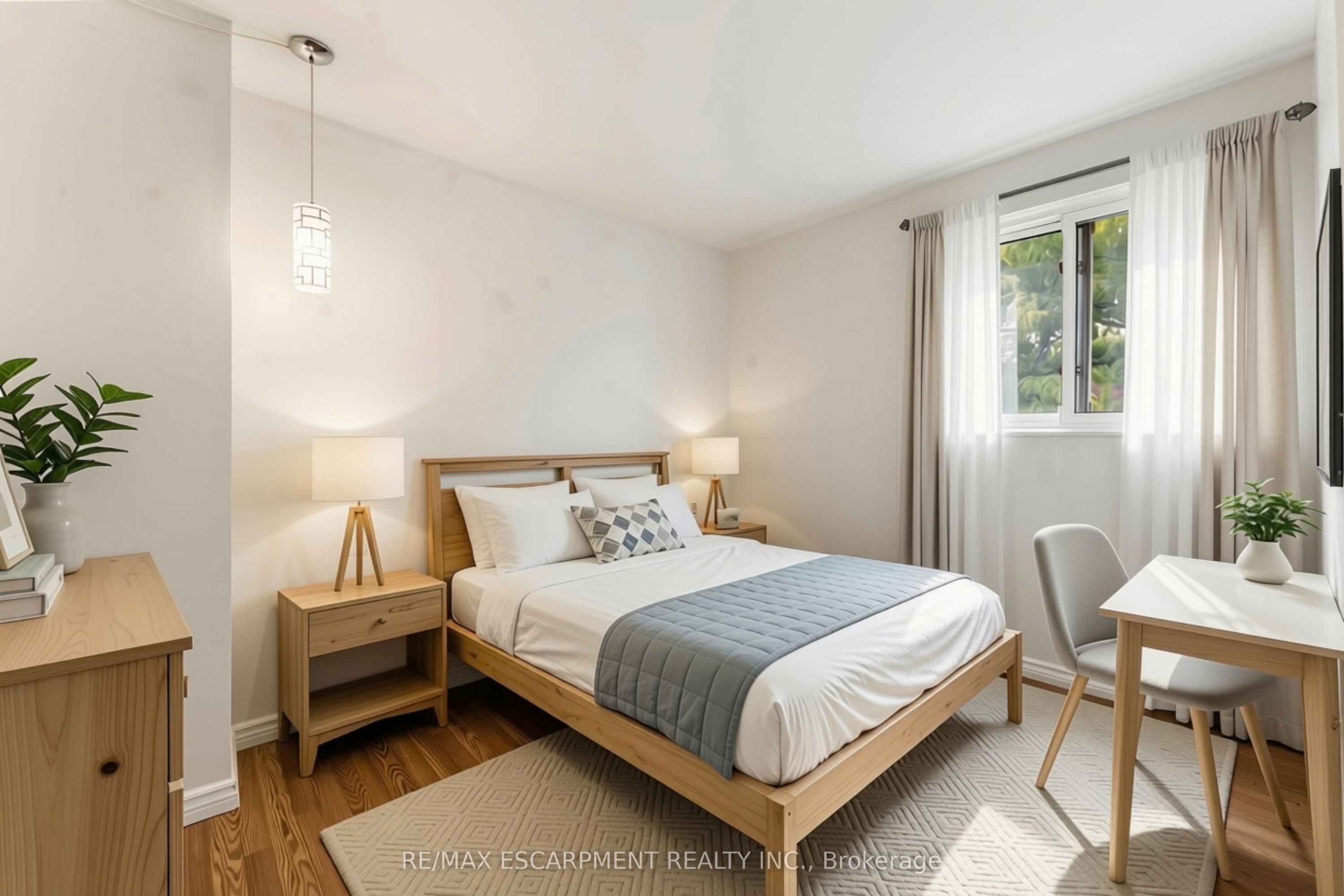 204 Birchcliffe Crescent Property Photo 26