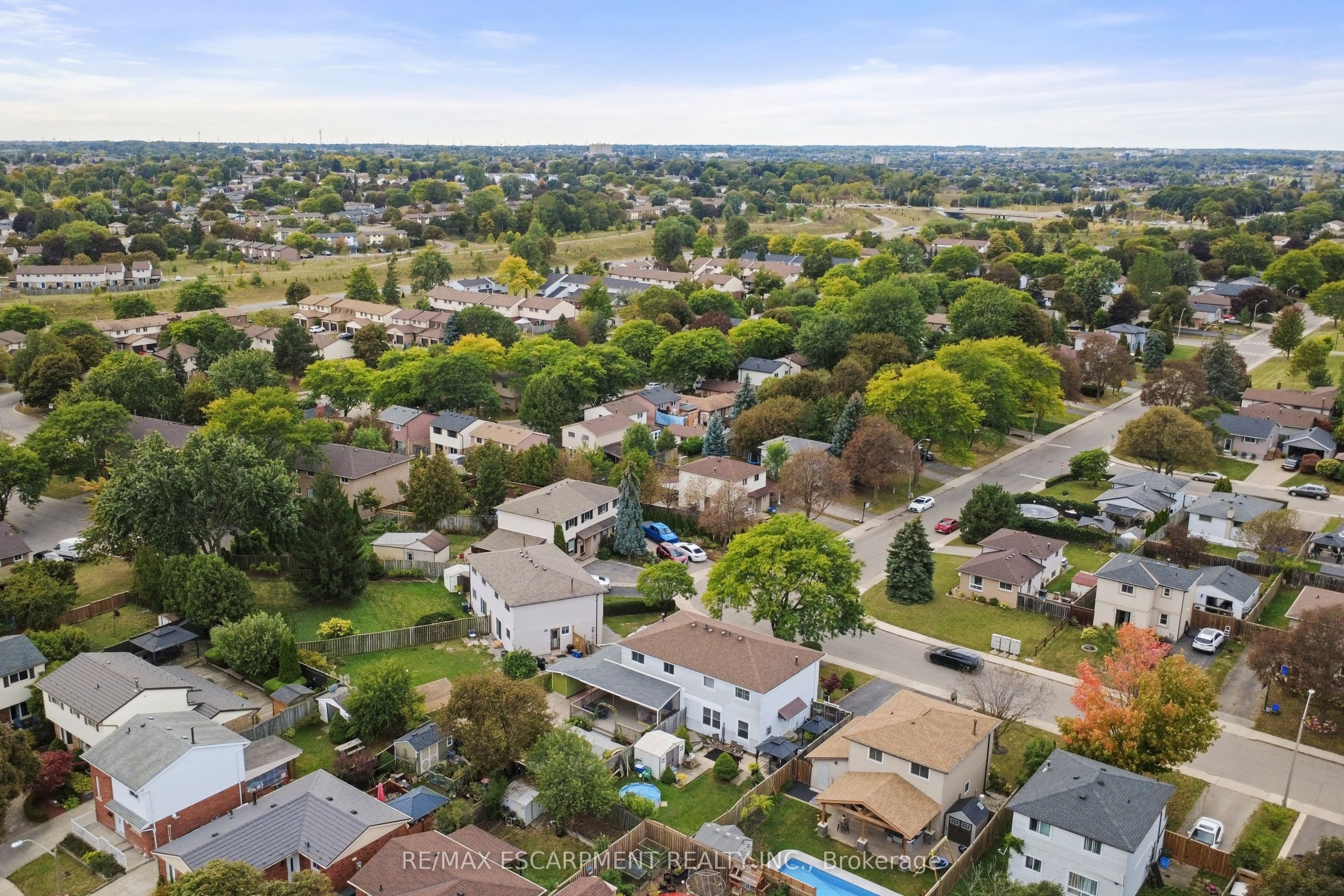 204 Birchcliffe Crescent Property Photo 48
