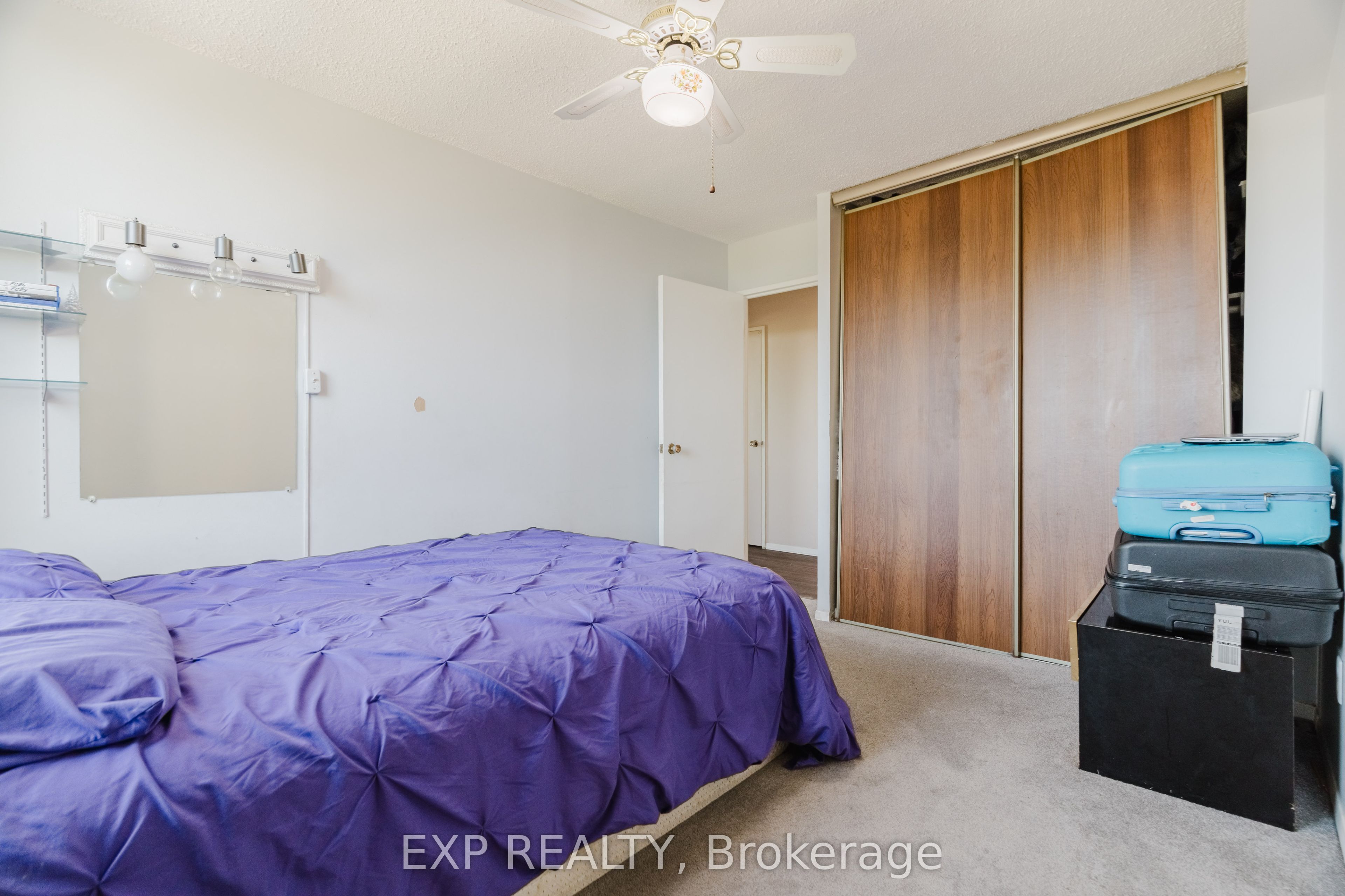 665 Bathgate Drive 404 Property Photo 22