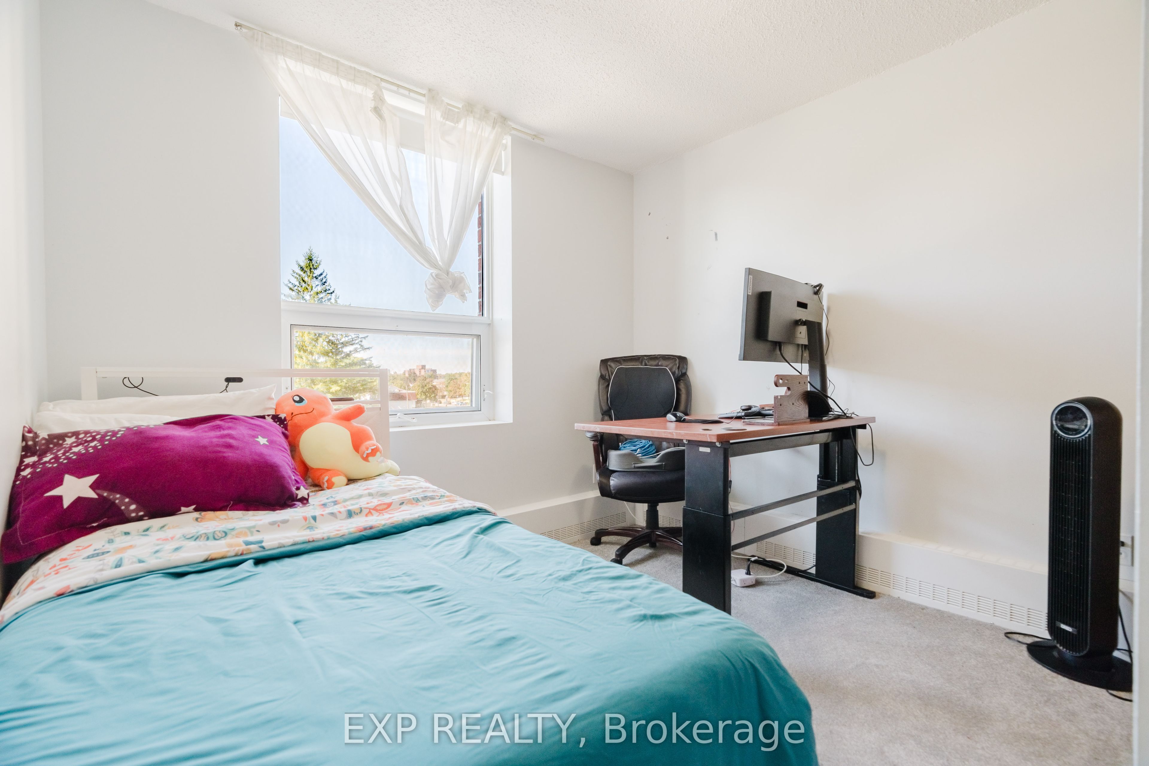 665 Bathgate Drive 404 Property Photo 23