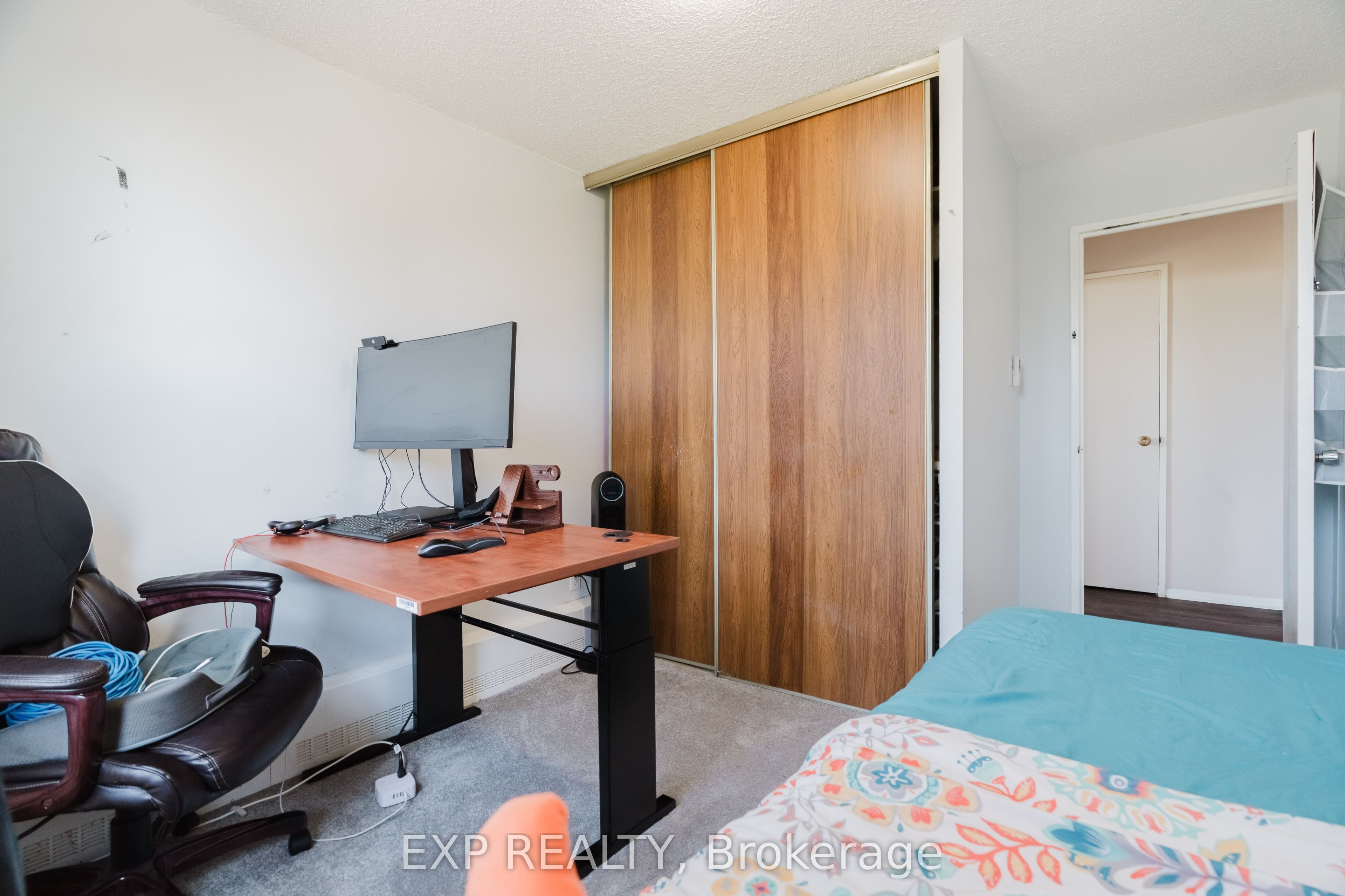 665 Bathgate Drive 404 Property Photo 24