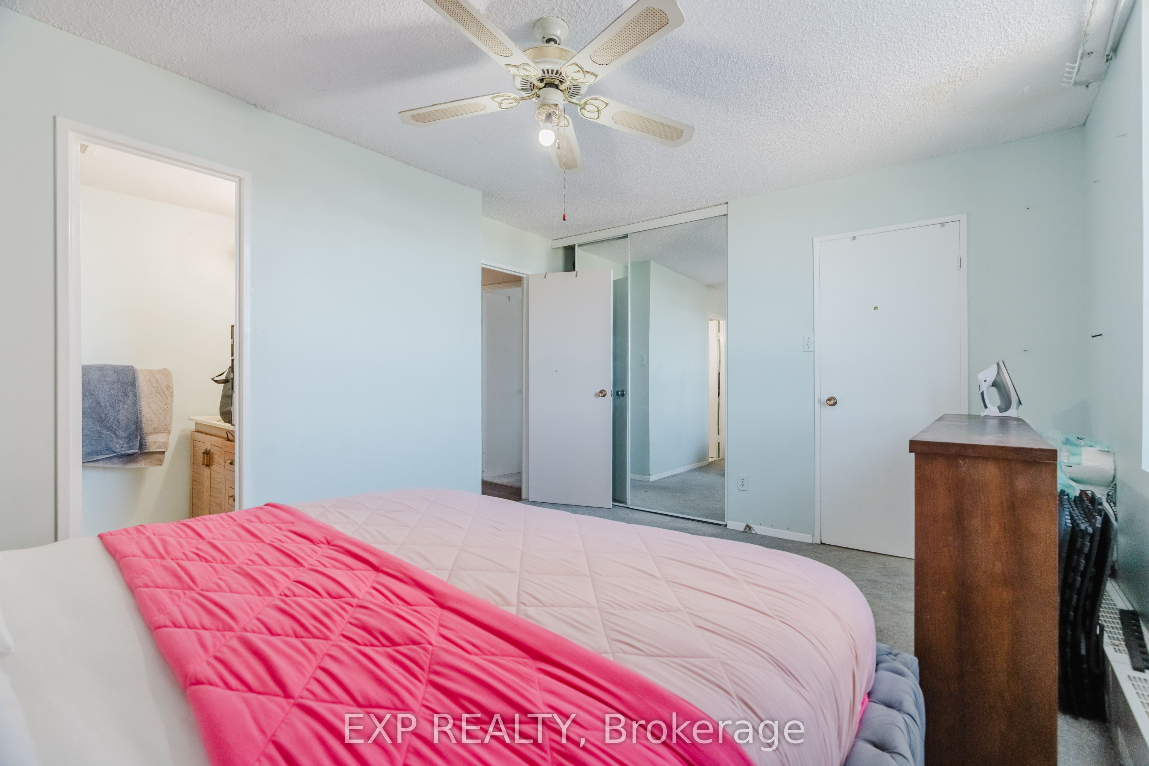 665 Bathgate Drive 404 Property Photo 27