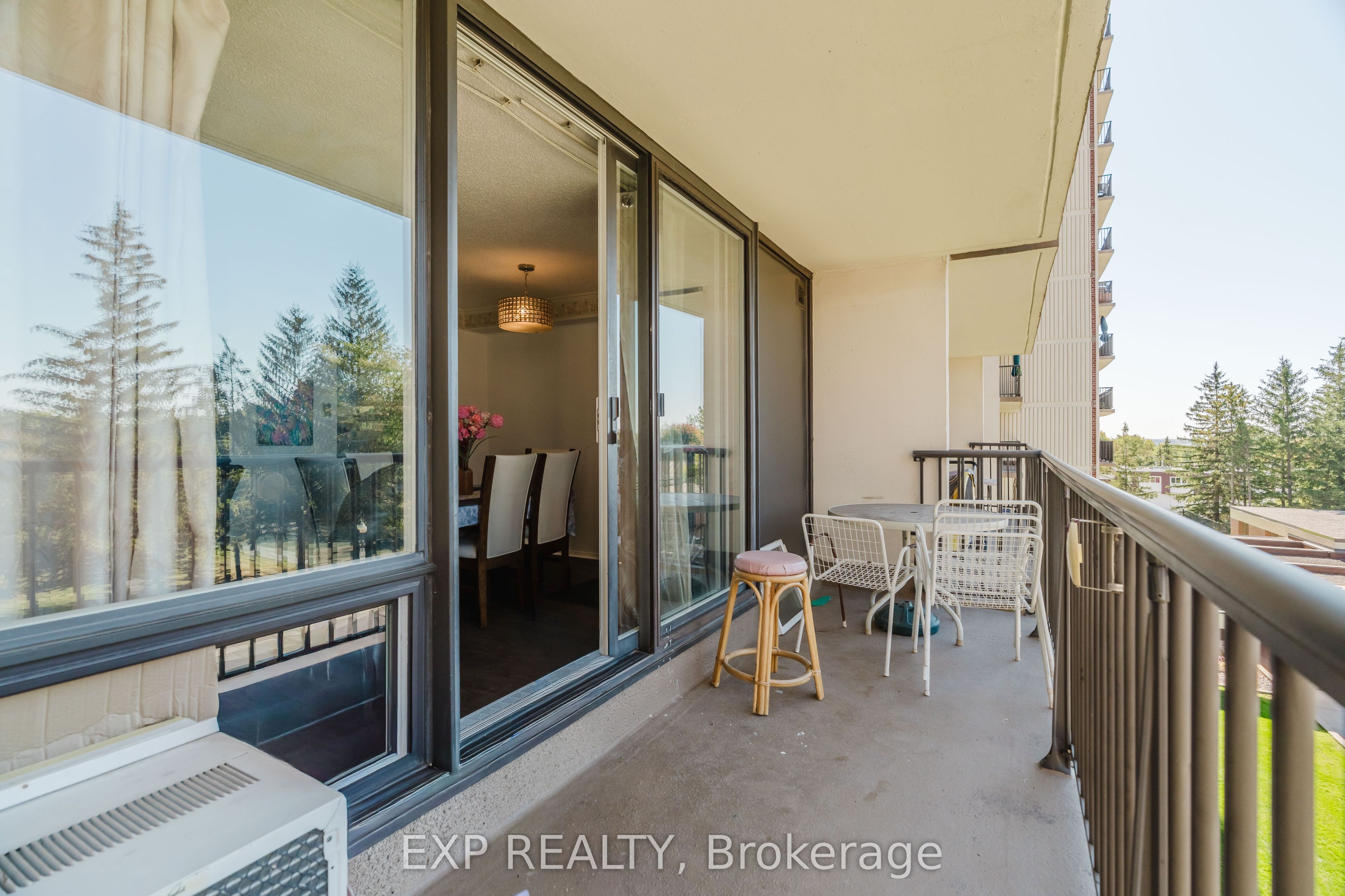 665 Bathgate Drive 404 Property Photo 32