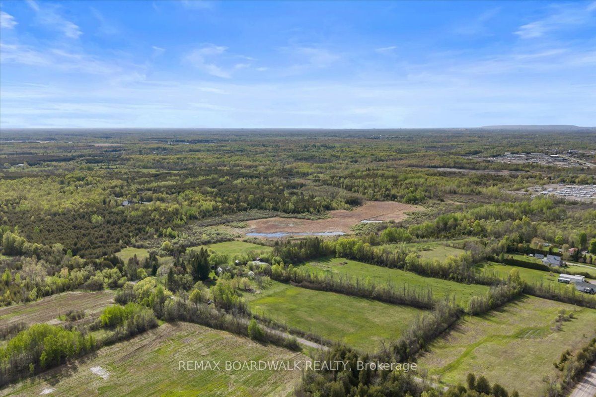 2448 Scrivens Drive Property Photo 3