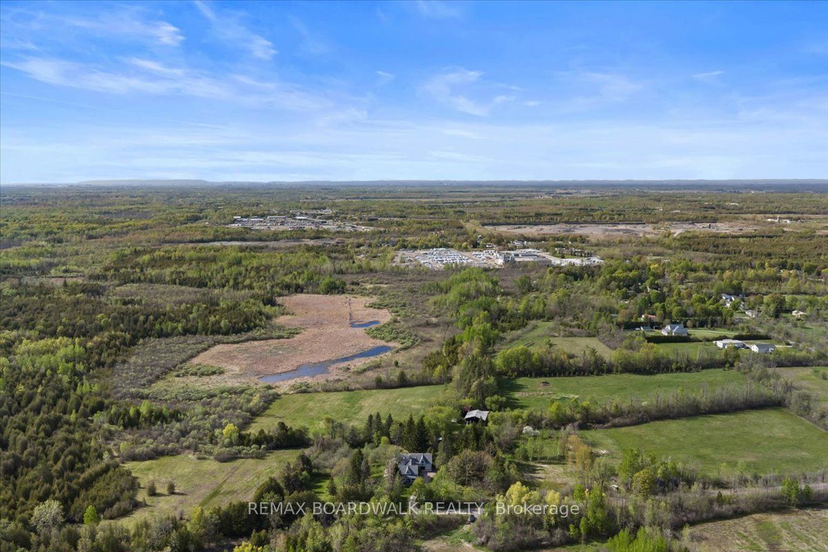 2448 Scrivens Drive Property Photo 4