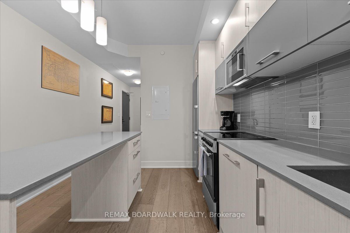 255 Bay Street E 112 Property Photo 6