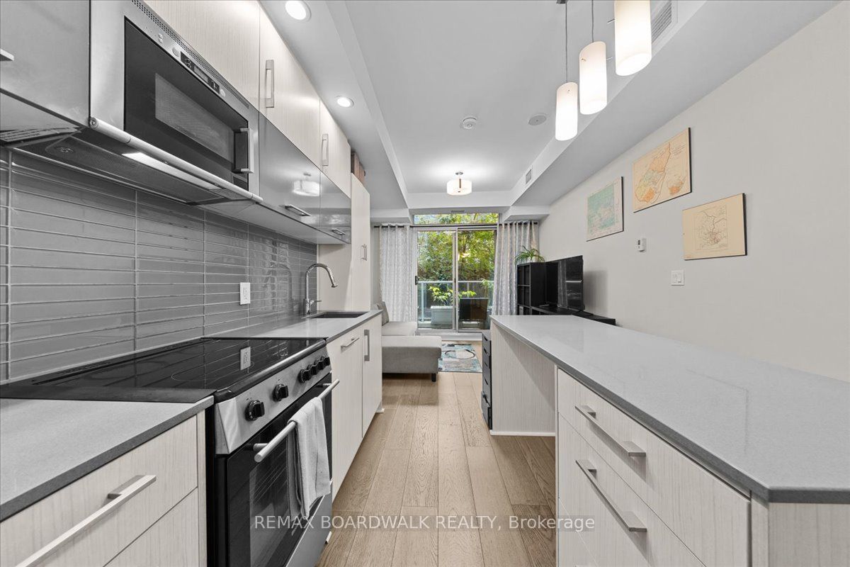 255 Bay Street E 112 Property Photo 8