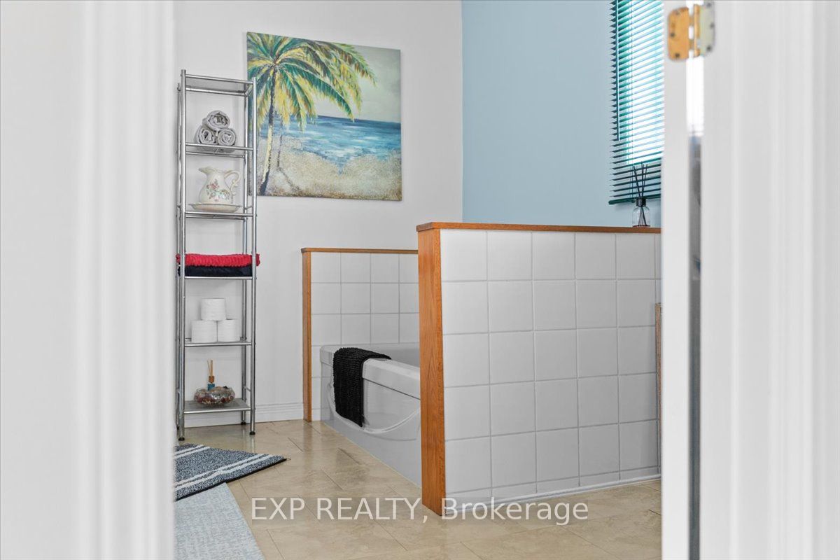 46 Dufour Street Property Photo 24