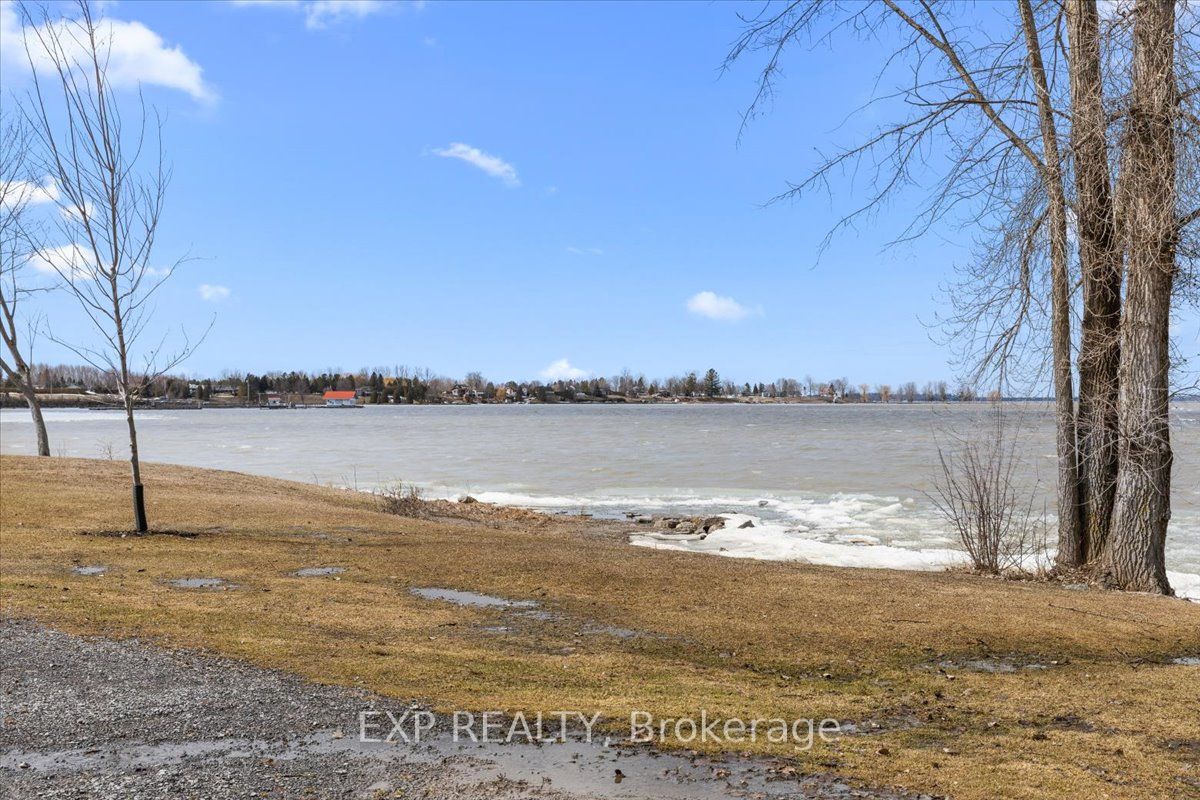 46 Dufour Street Property Photo 33