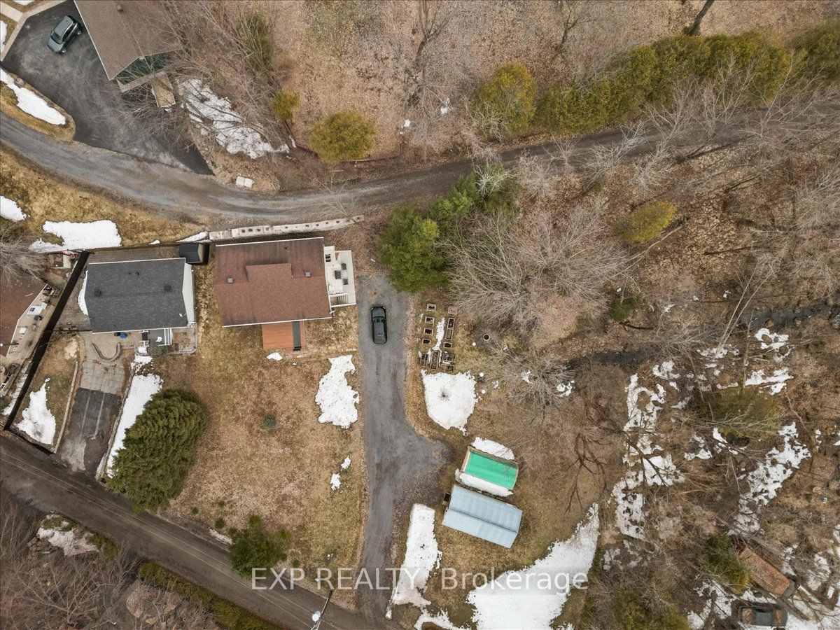 46 Dufour Street Property Photo 42