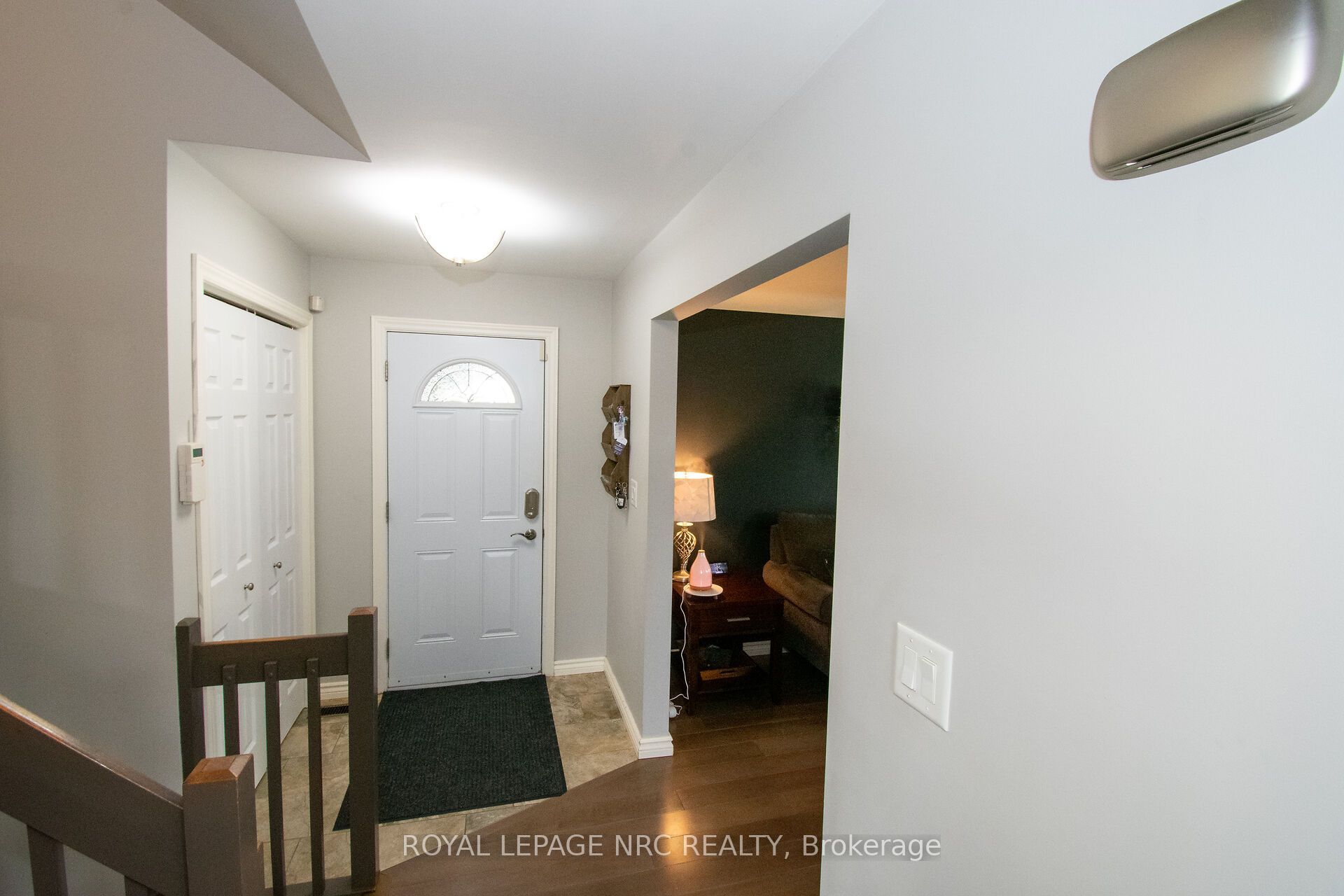 46 Trelawn Parkway Property Photo 3