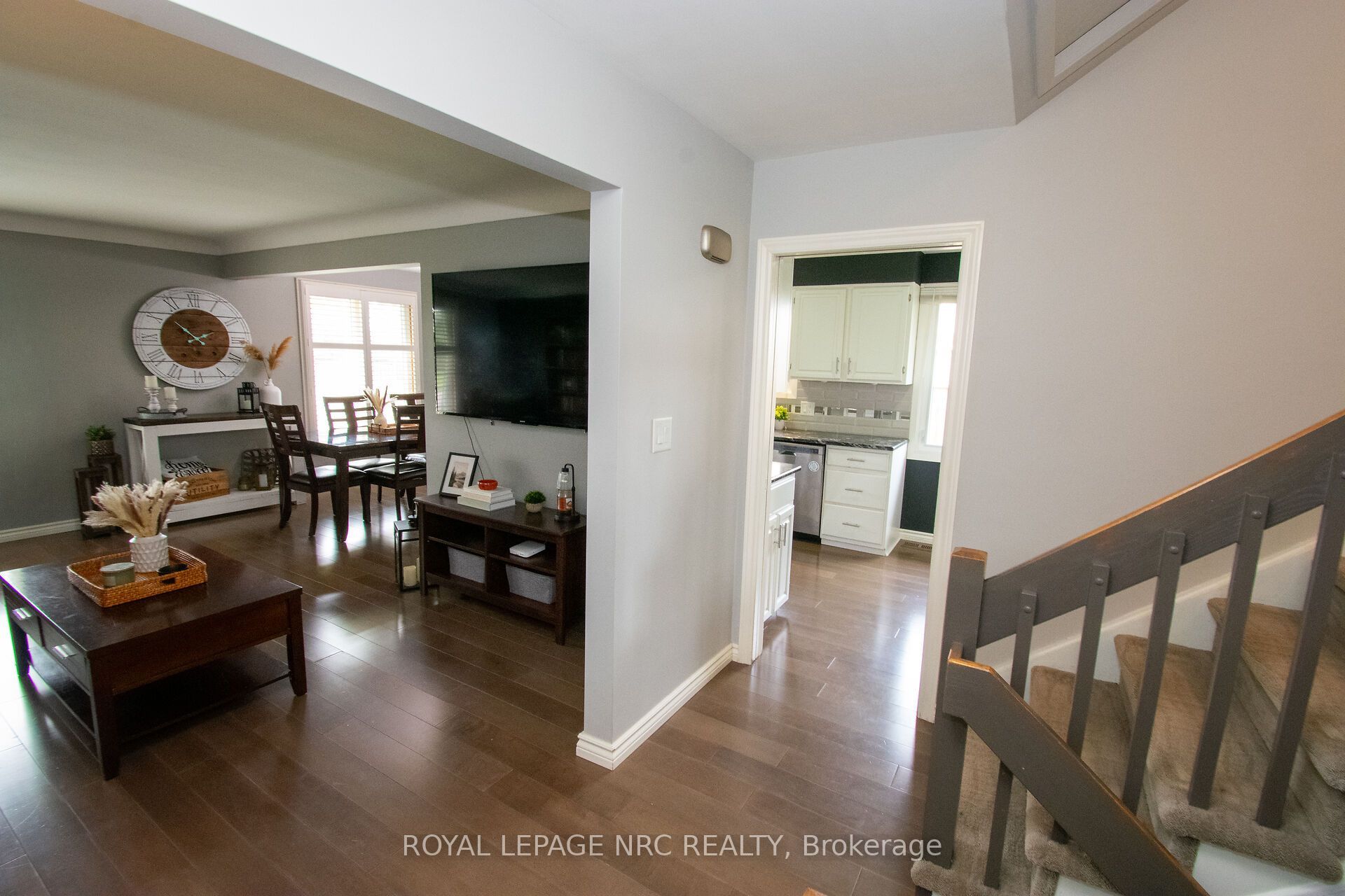 46 Trelawn Parkway Property Photo 4