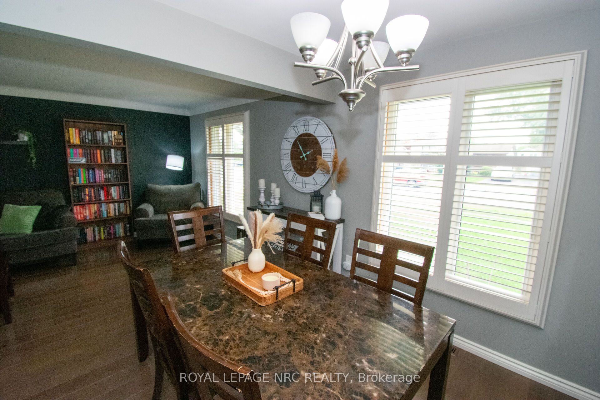 46 Trelawn Parkway Property Photo 11