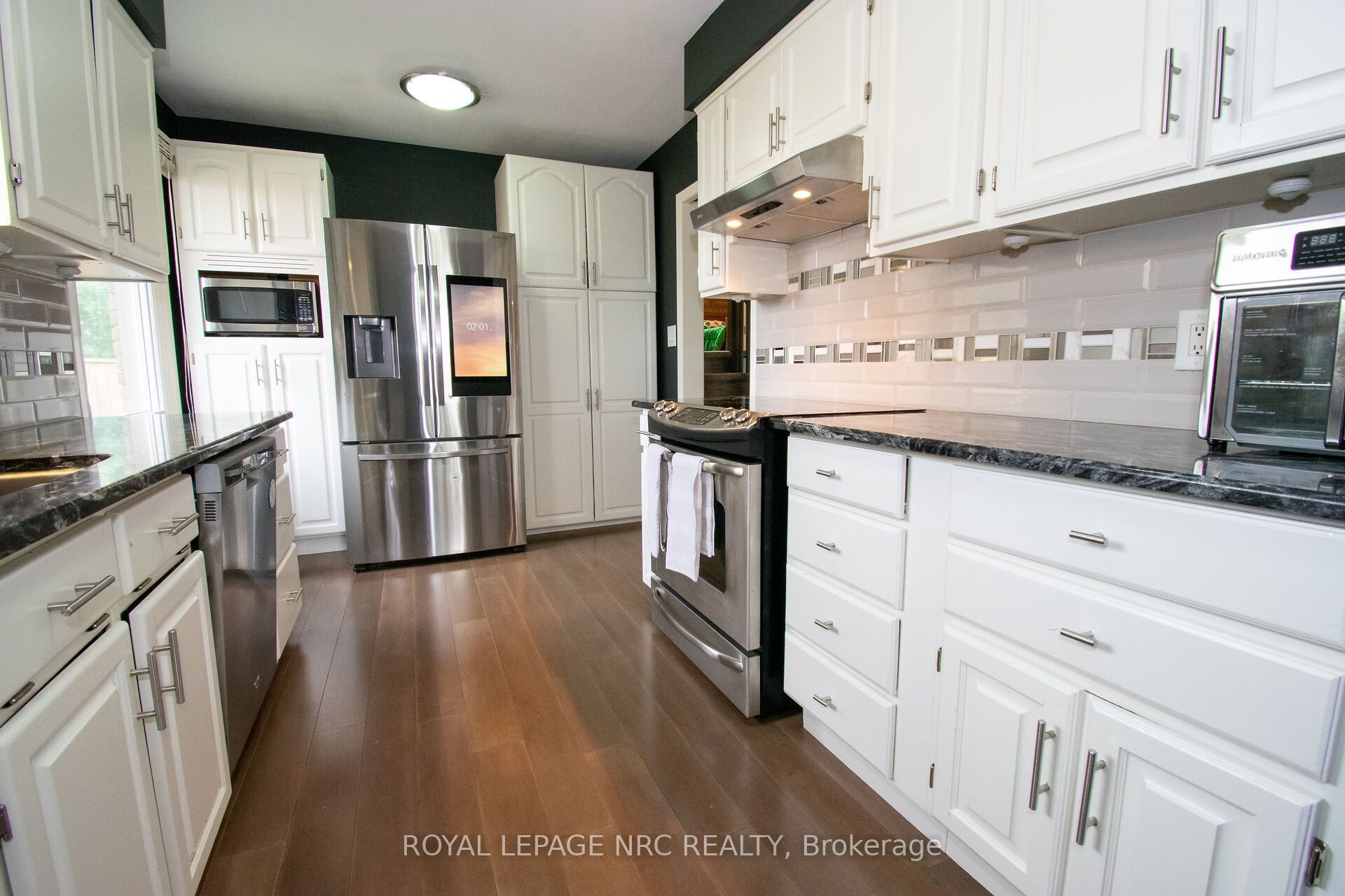 46 Trelawn Parkway Property Photo 15