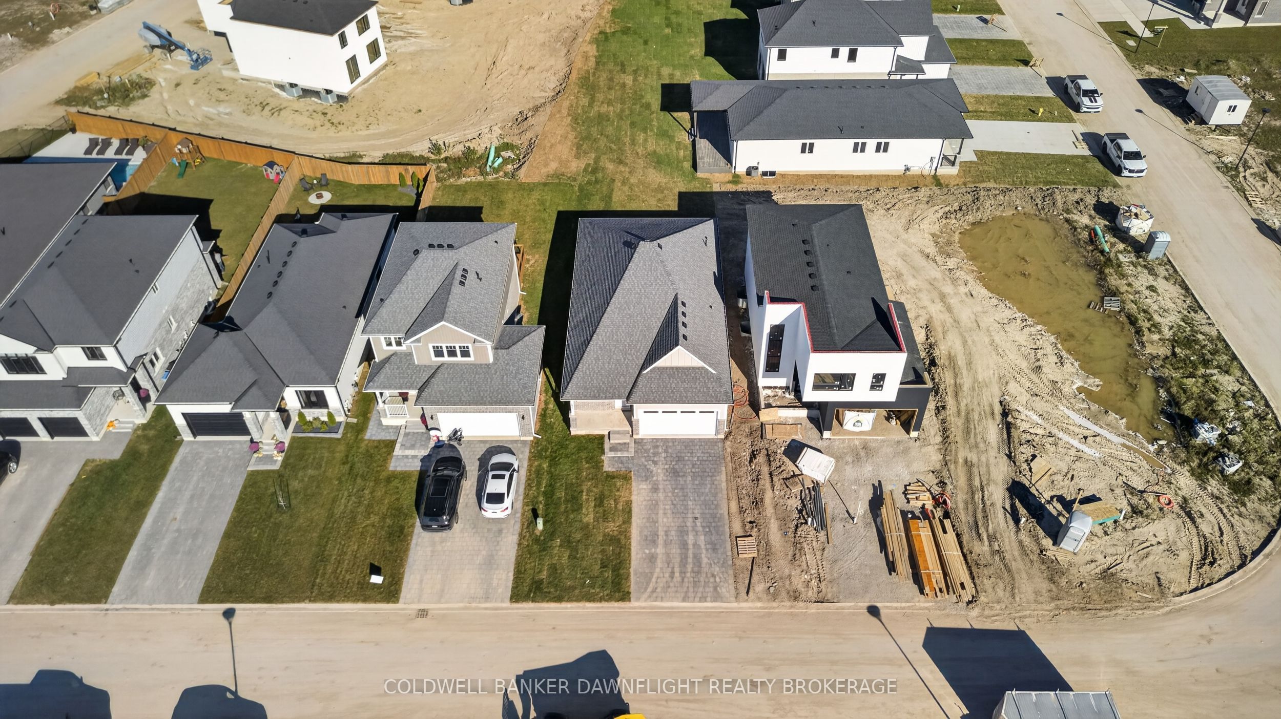 171 Greene Street Property Photo 36